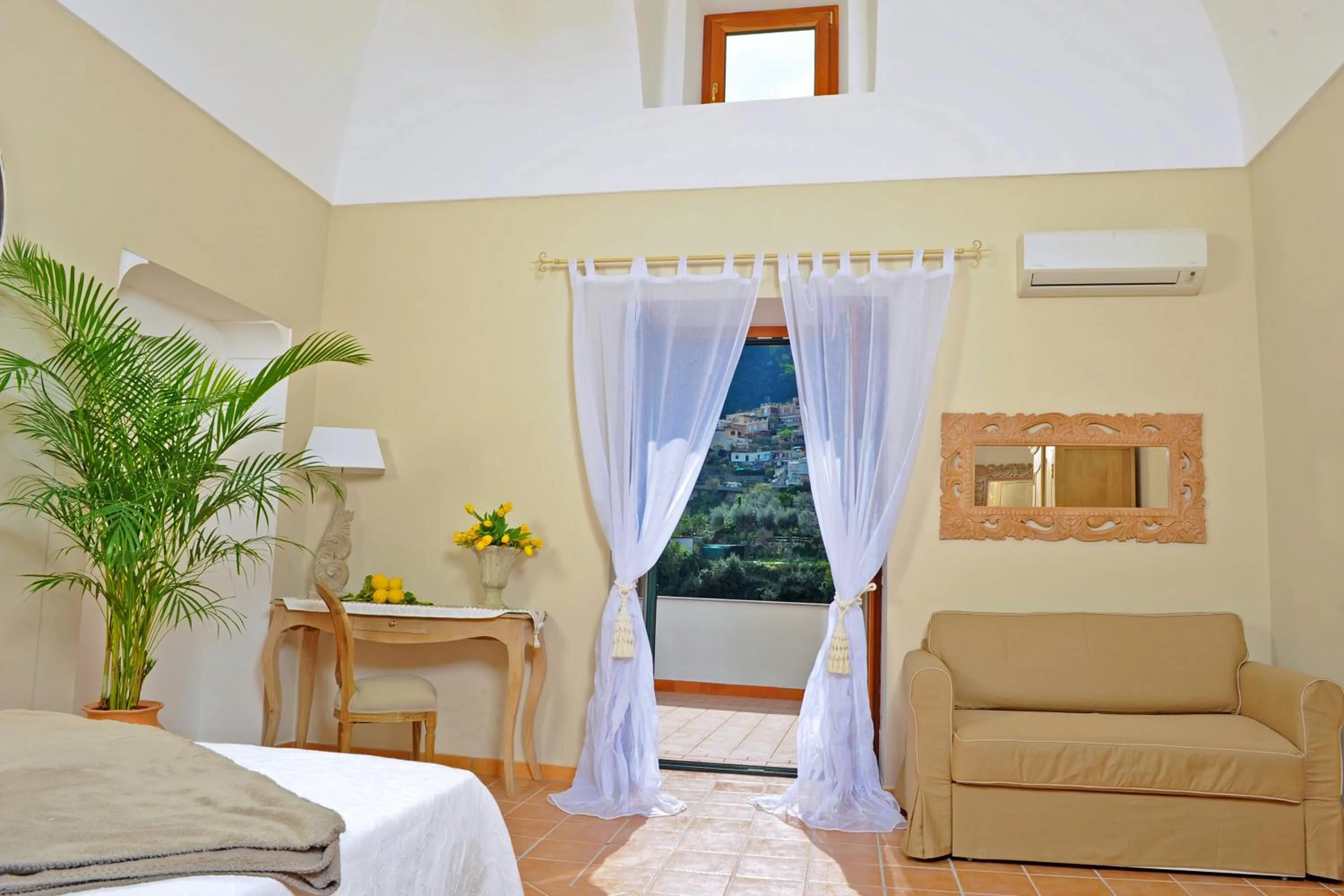 Photo of the whole room, Bed in Maison Liparlati