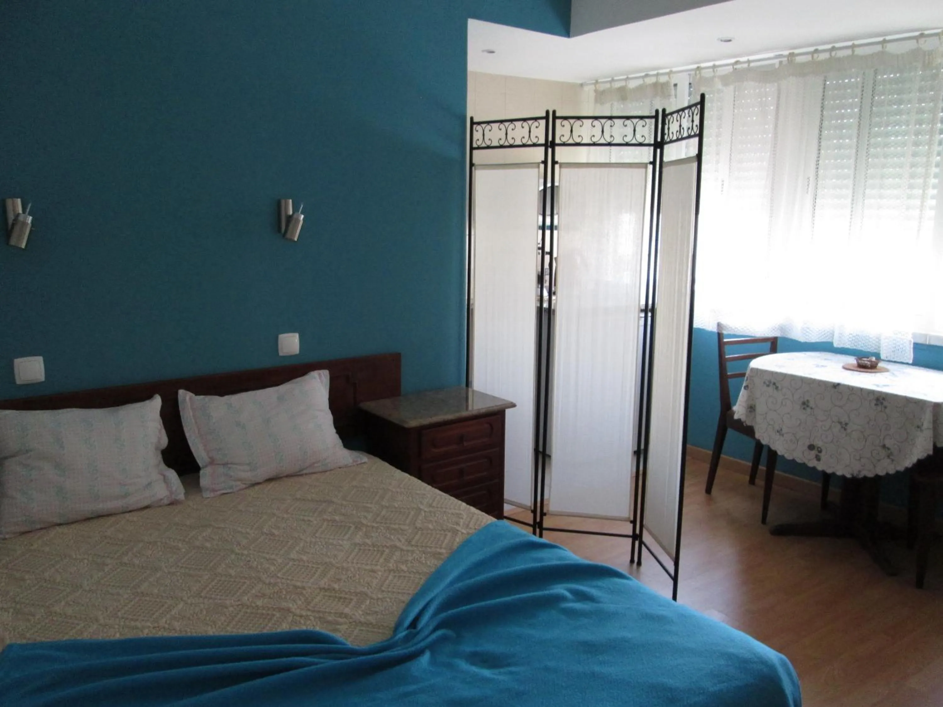 Bathroom, Bed in Hospedaria Bernardo