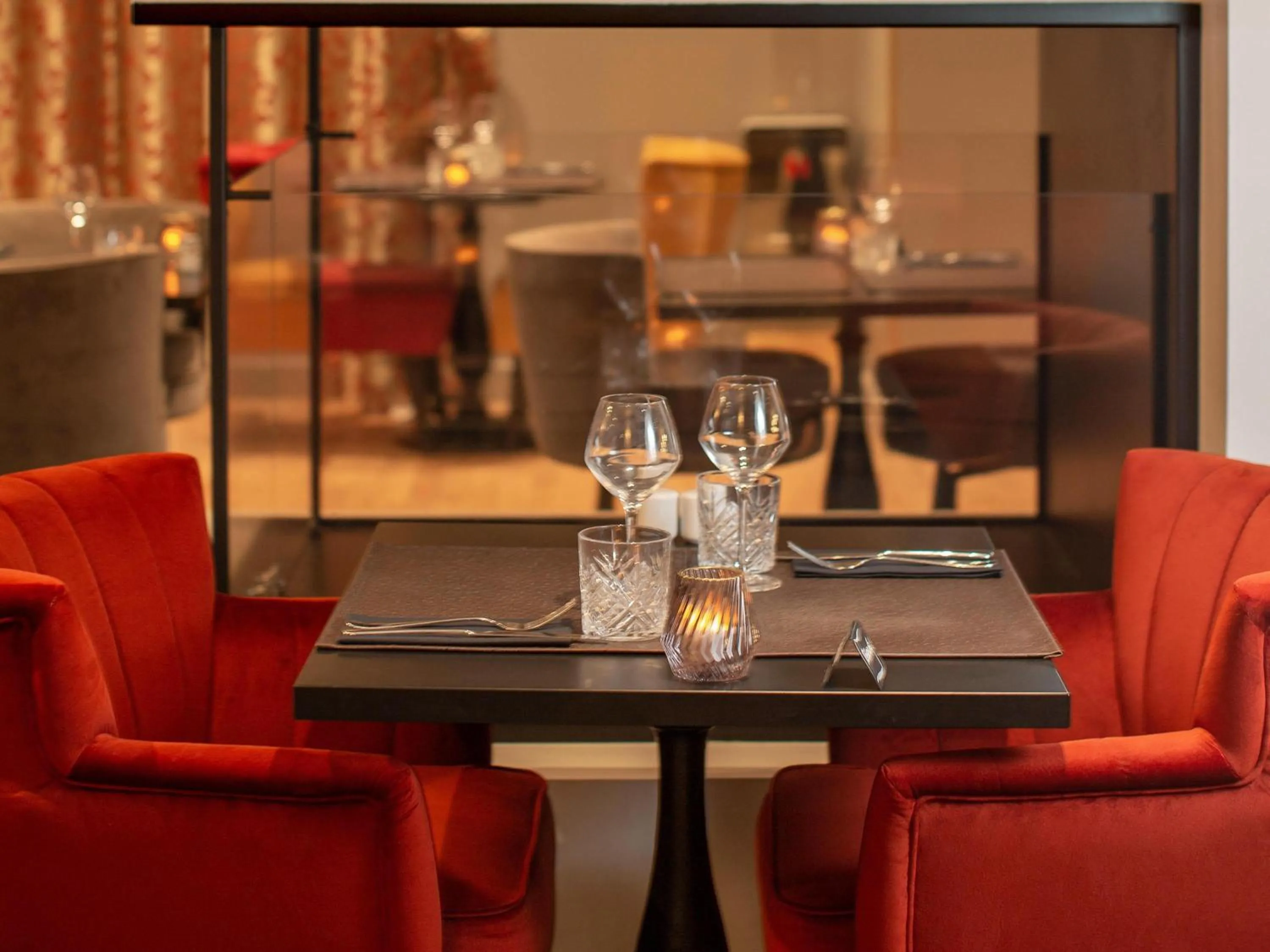 Restaurant/places to eat in Mercure Rambouillet Relays Du Château