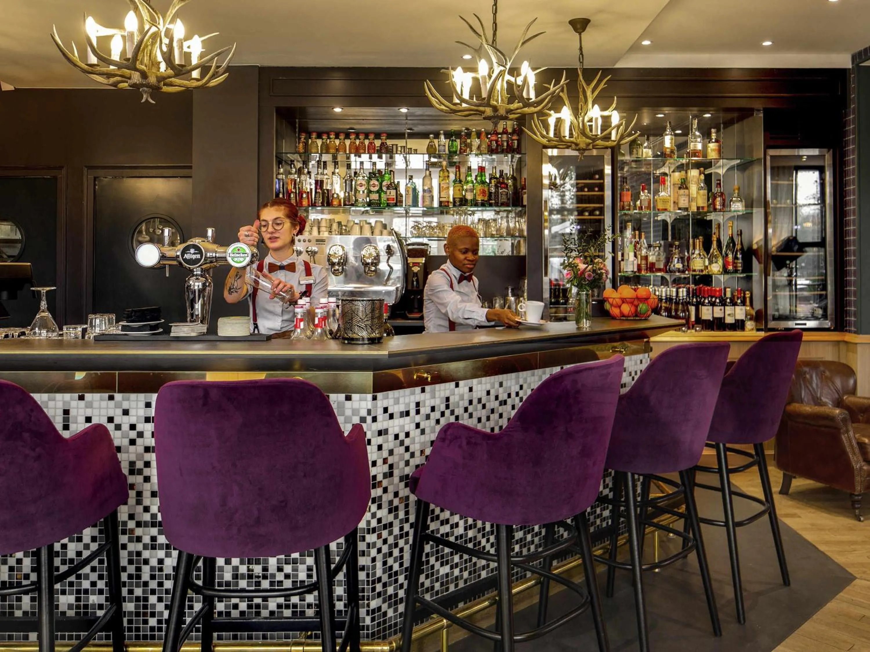 Restaurant/places to eat in Mercure Rambouillet Relays Du Château