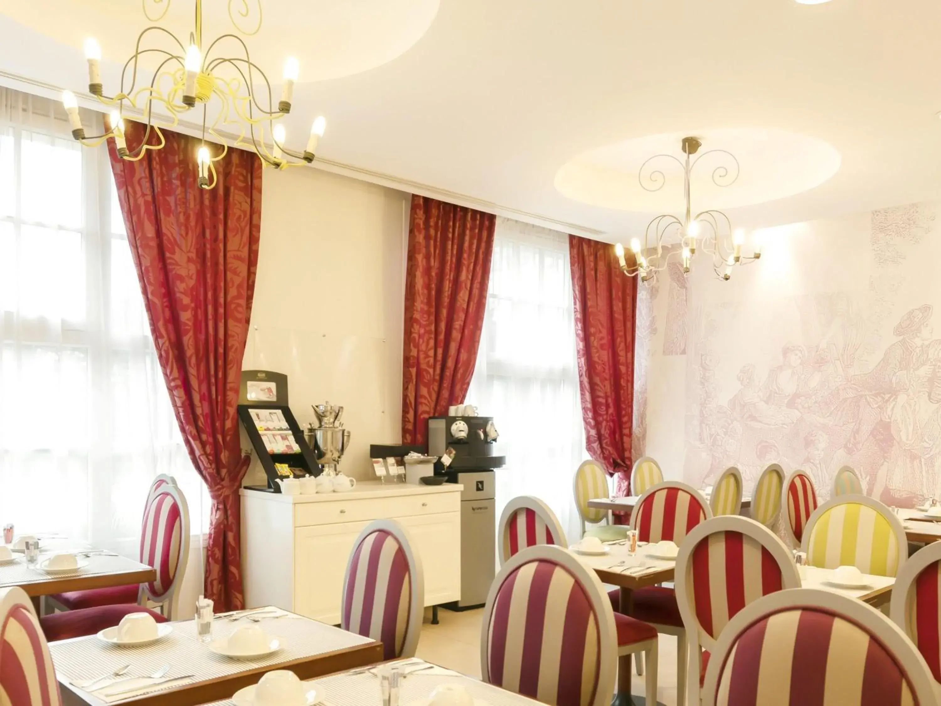 Restaurant/places to eat in Mercure Rambouillet Relays Du Château Restaurant/places to eat in Mercure Rambouillet Relays Du Château