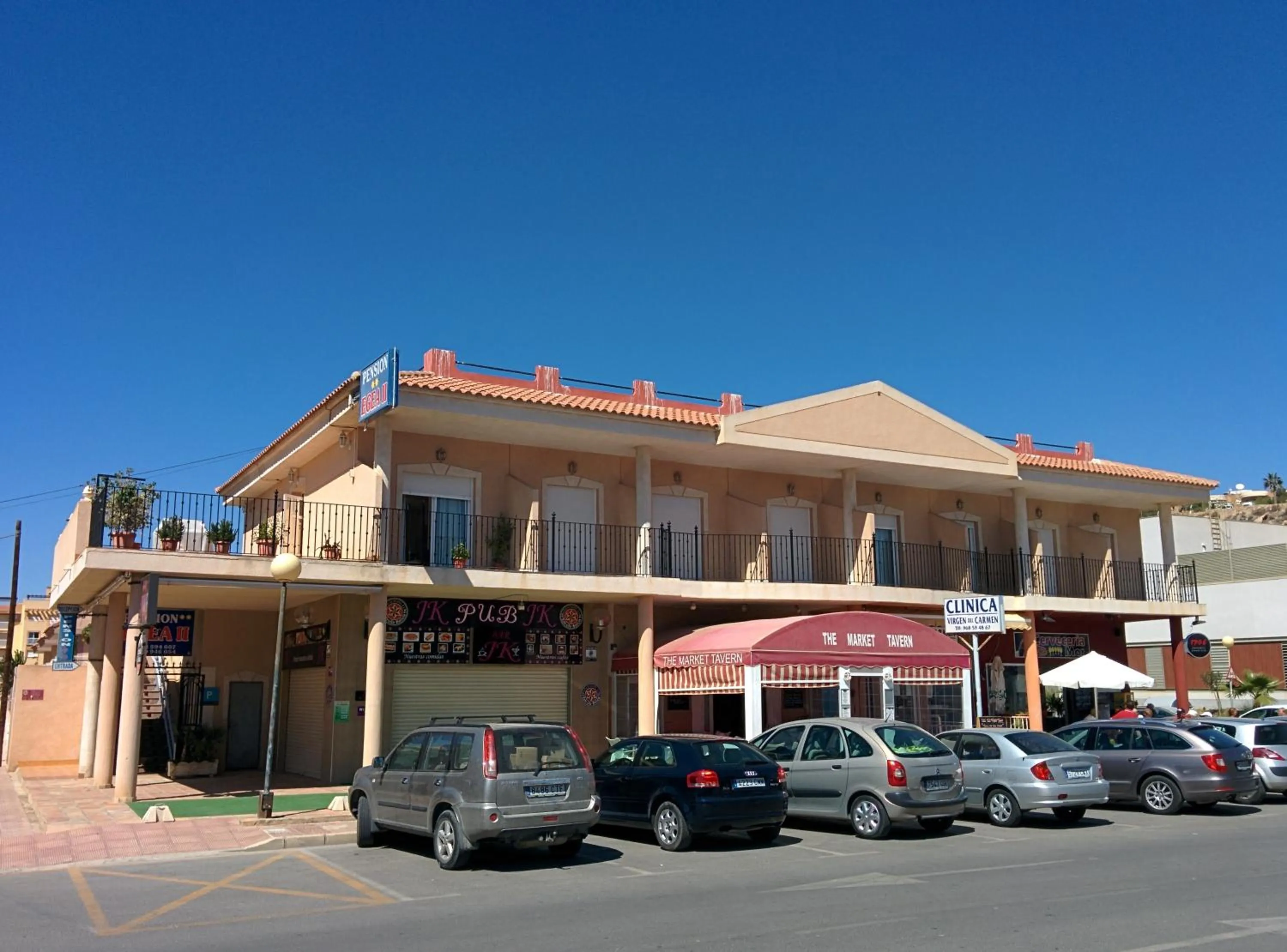 Facade/entrance in Pensión Egea II