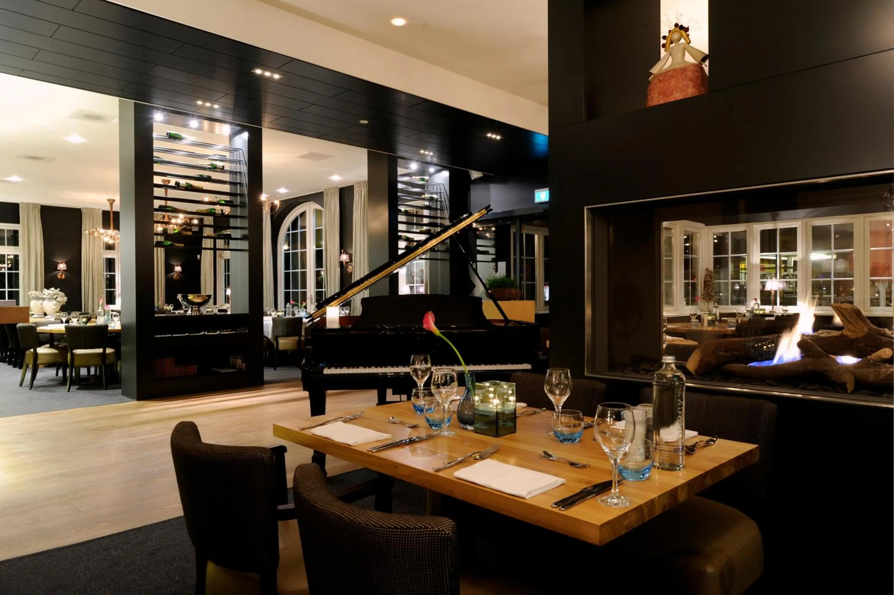 Restaurant/places to eat in Hotel Trix