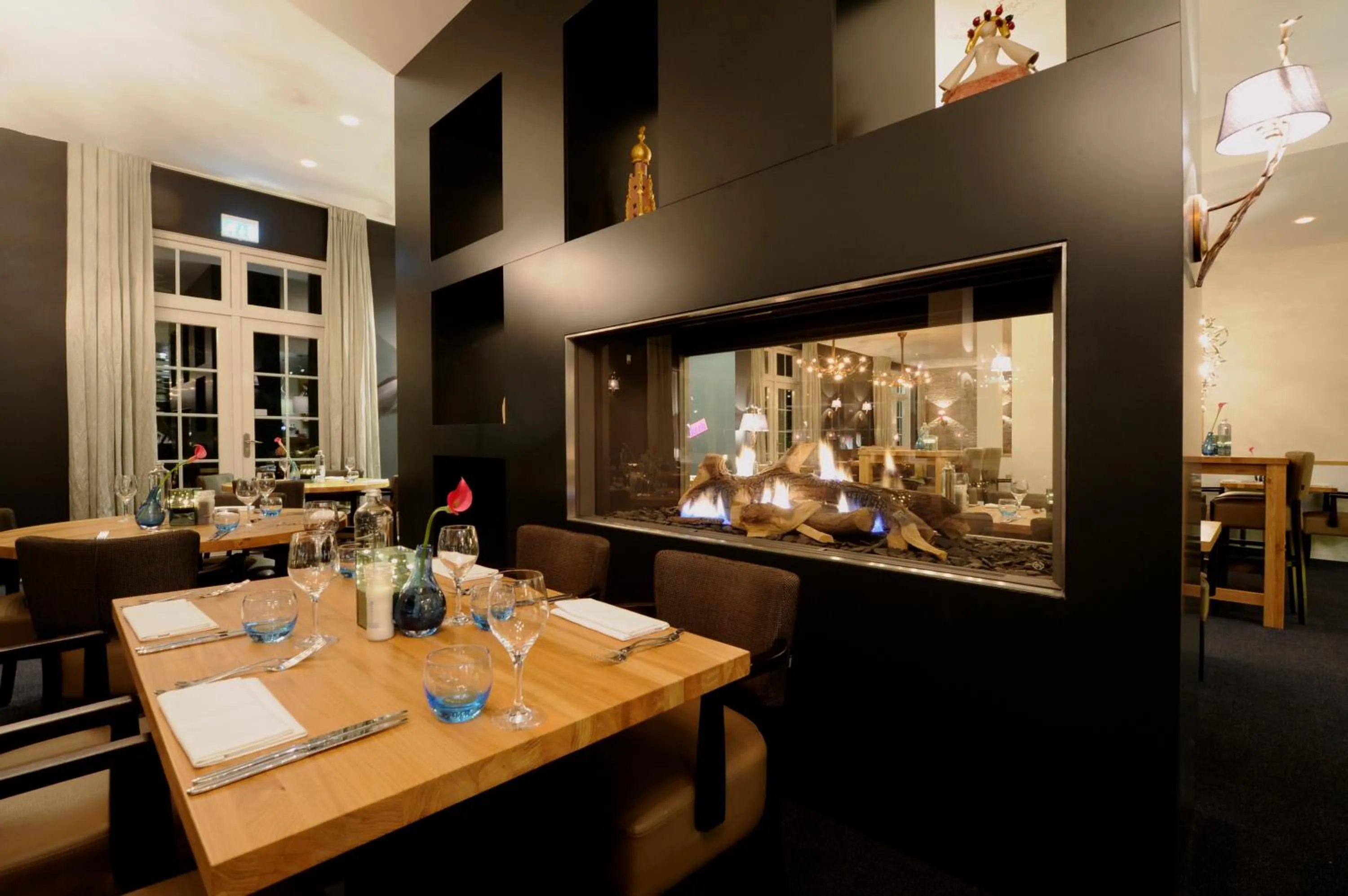 Restaurant/places to eat in Hotel Trix