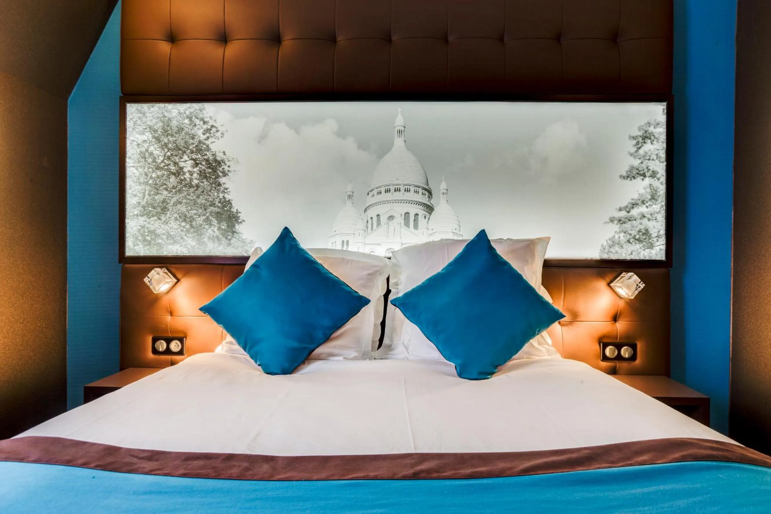 Bedroom, Bed in Best Western Nouvel Orléans Montparnasse