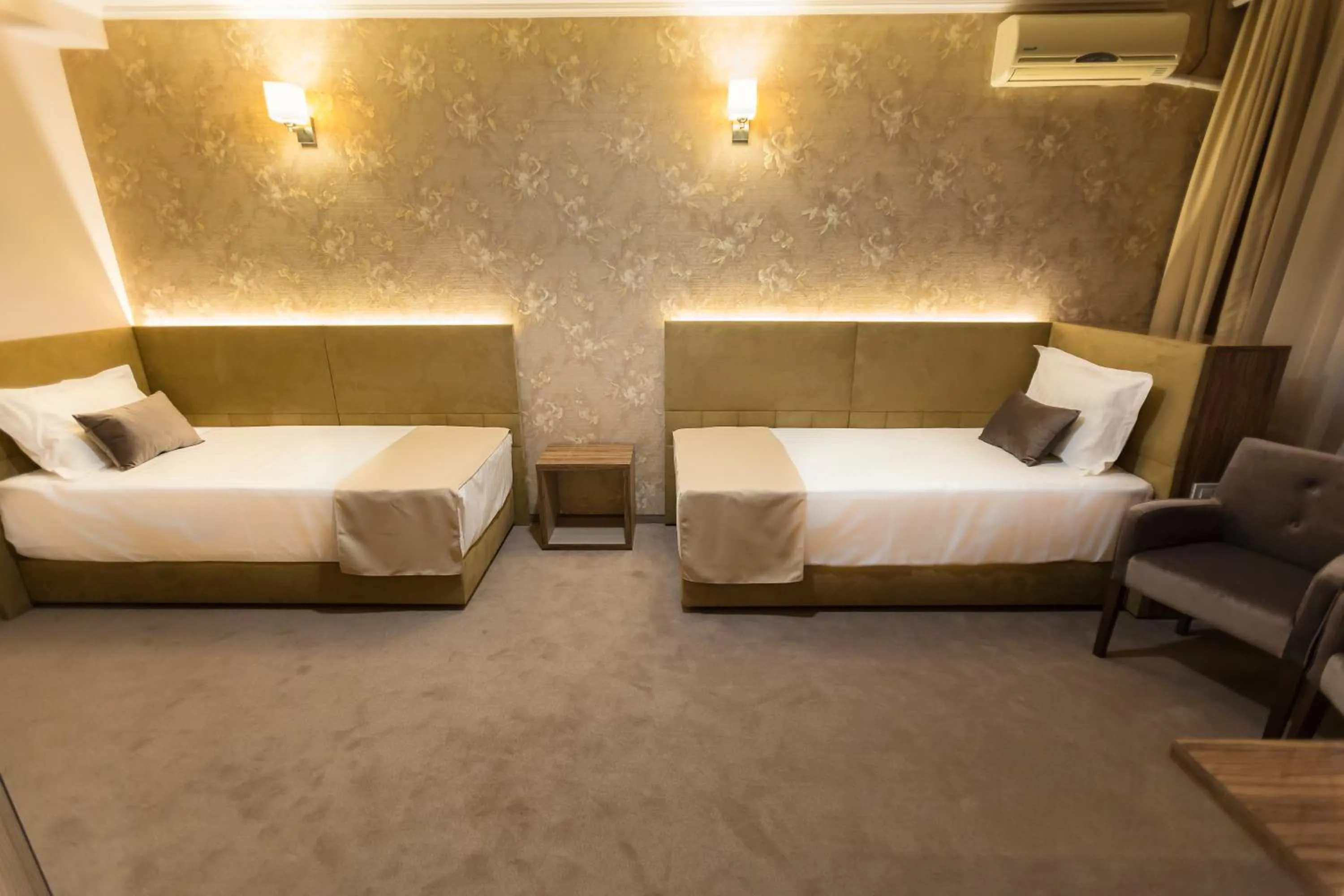 Bed in Hotel Orient Braila