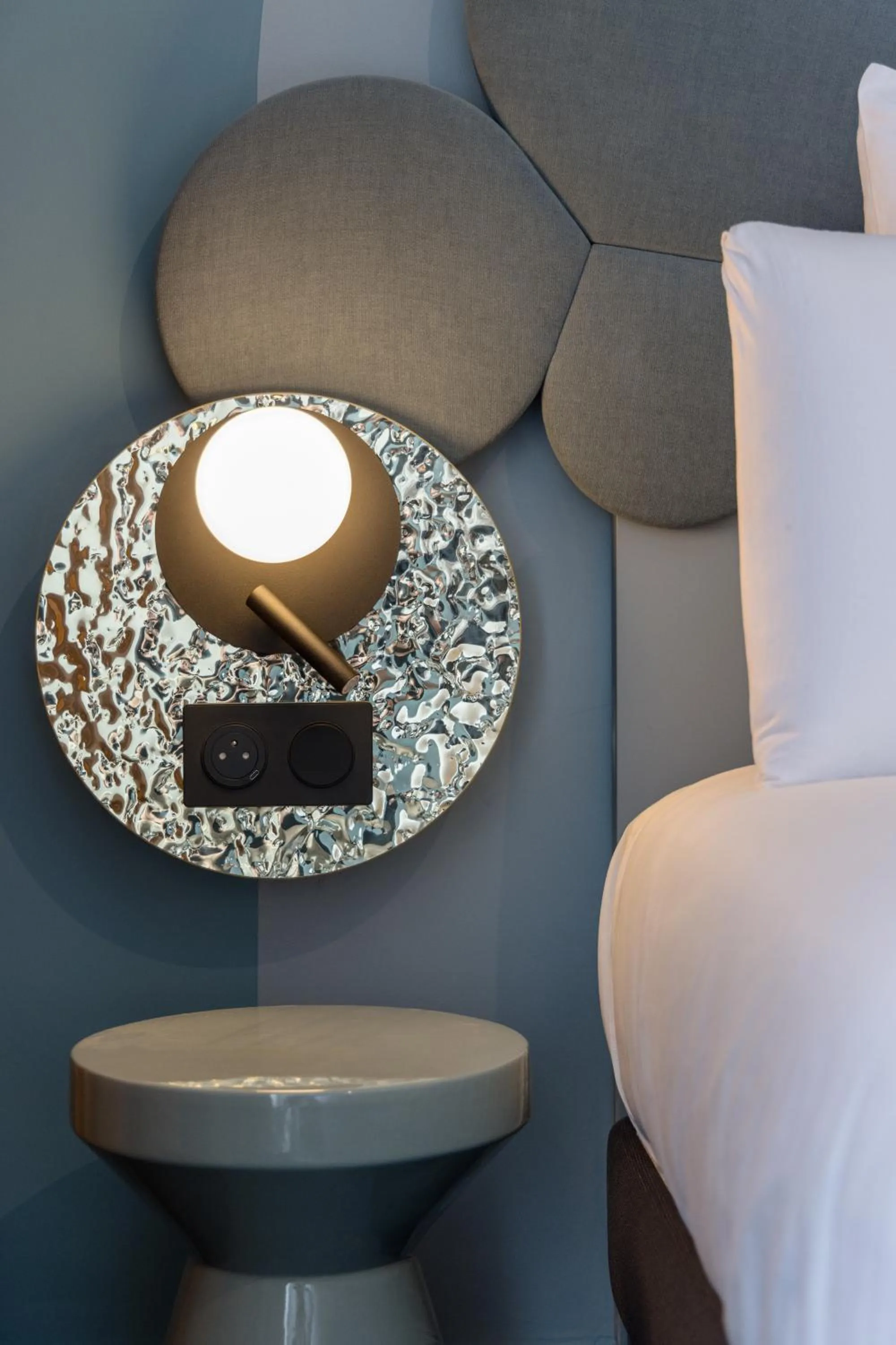 Bedroom, Bed in Mercure Annecy Centre