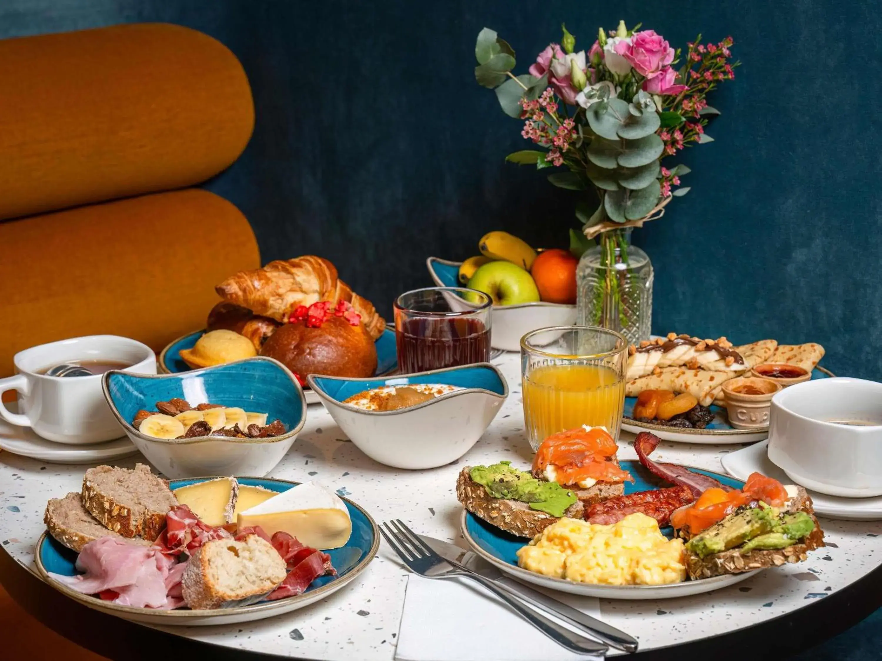 Breakfast in Mercure Annecy Centre Breakfast in Mercure Annecy Centre