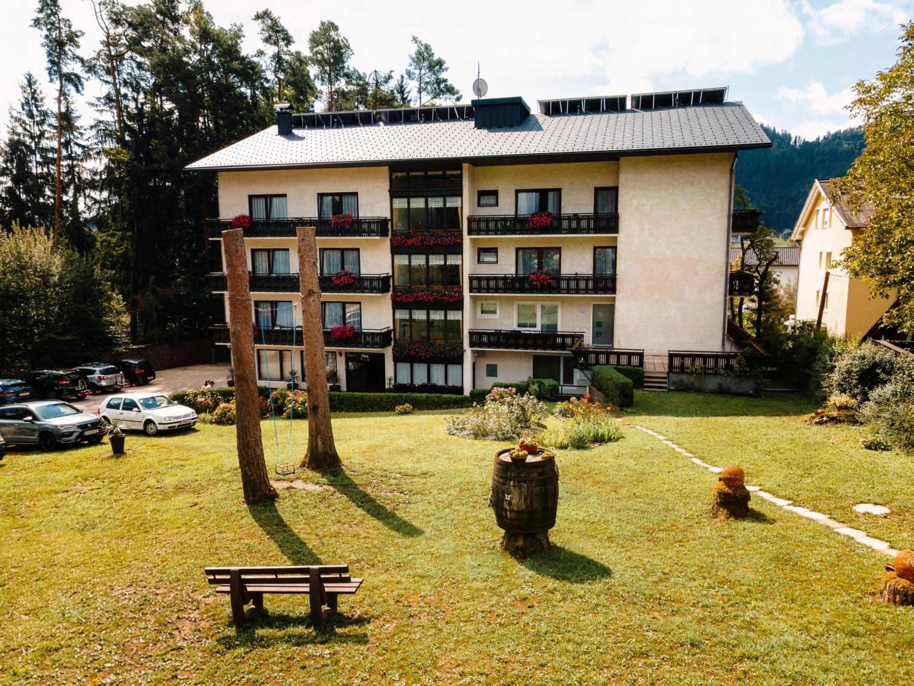 Property building in Parkhotel Zuzek