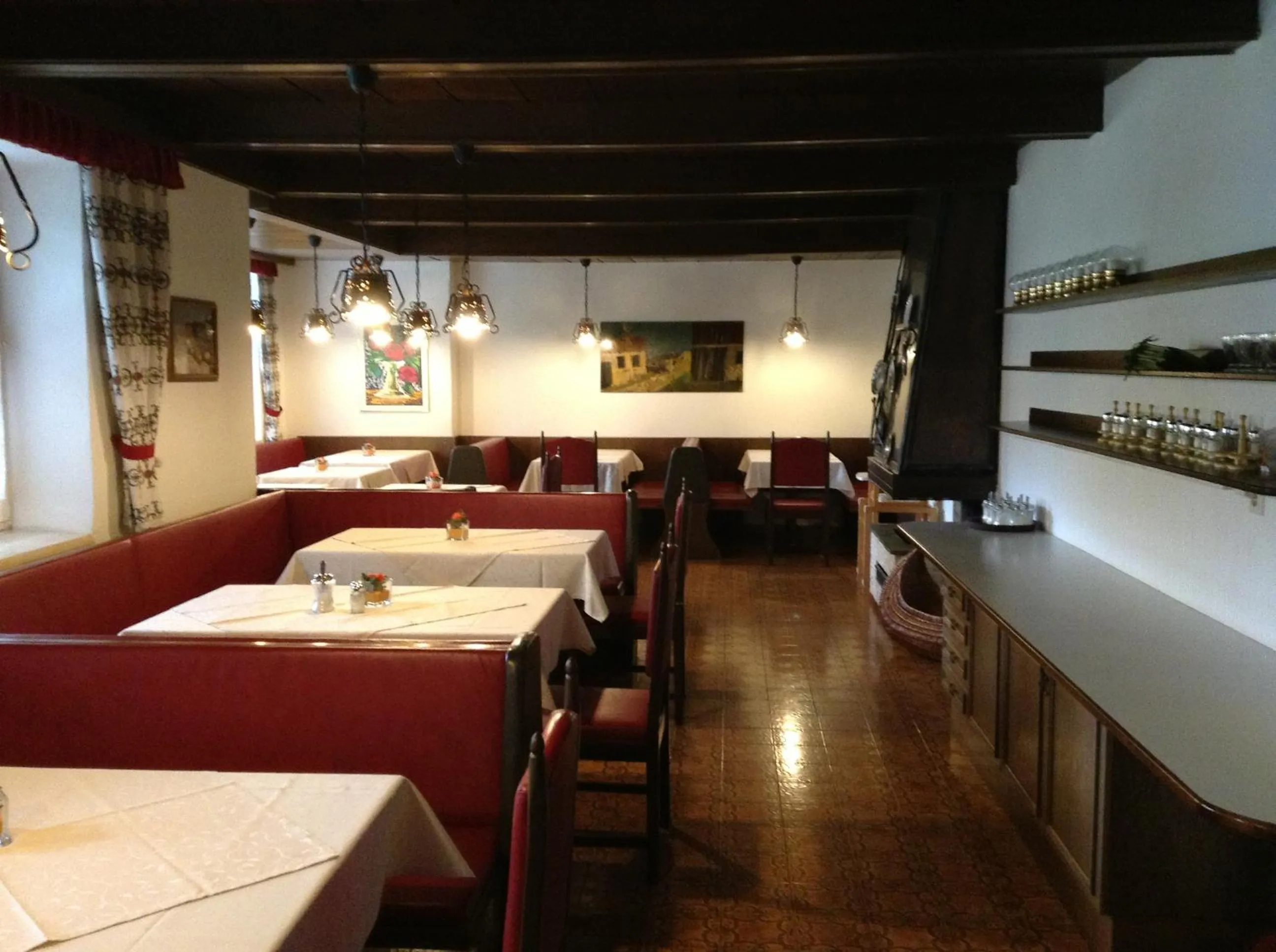 Restaurant/places to eat in Parkhotel Zuzek