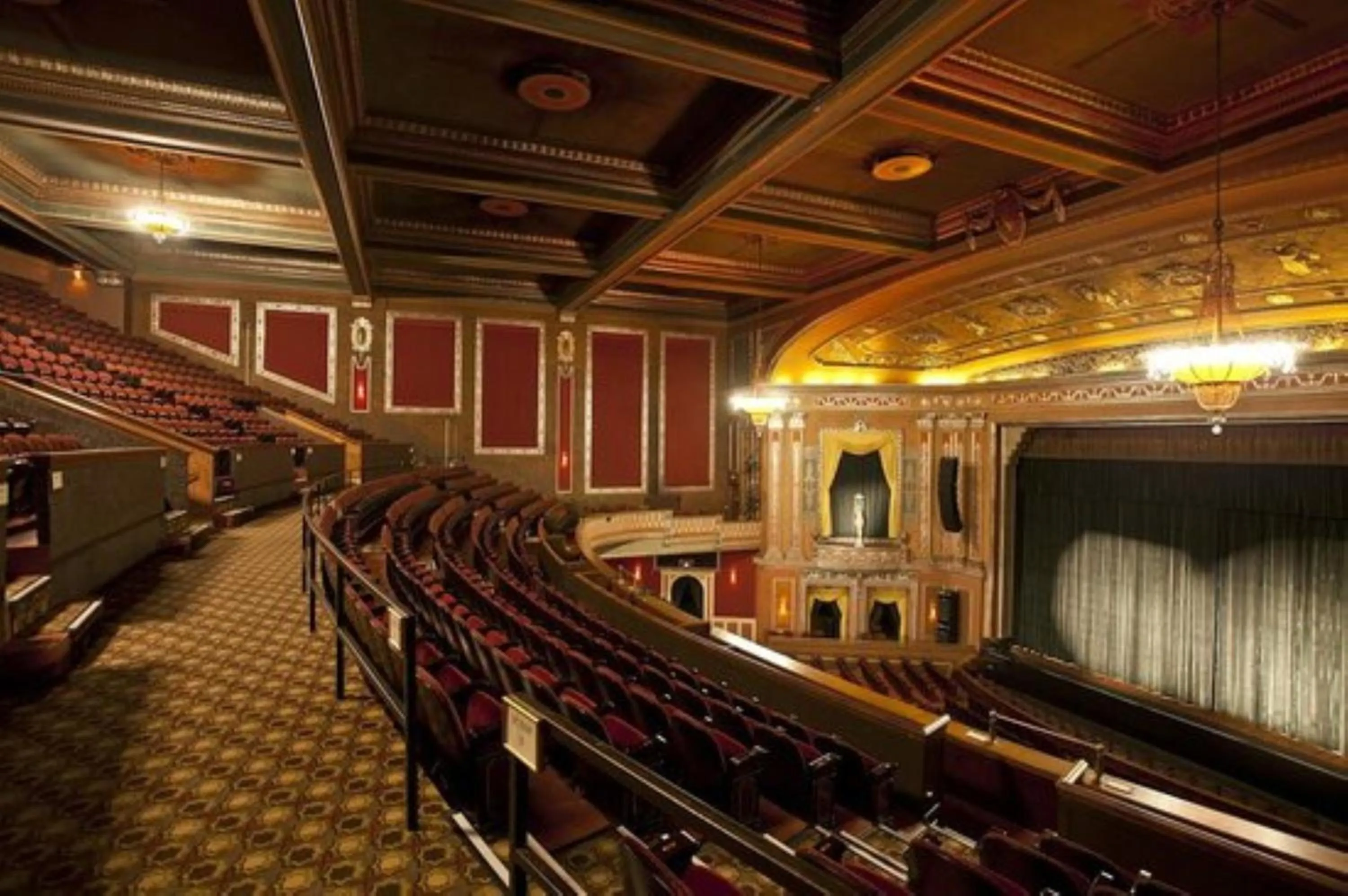 Property building in Suburban Studios Triadelphia - Wheeling at The Highlands