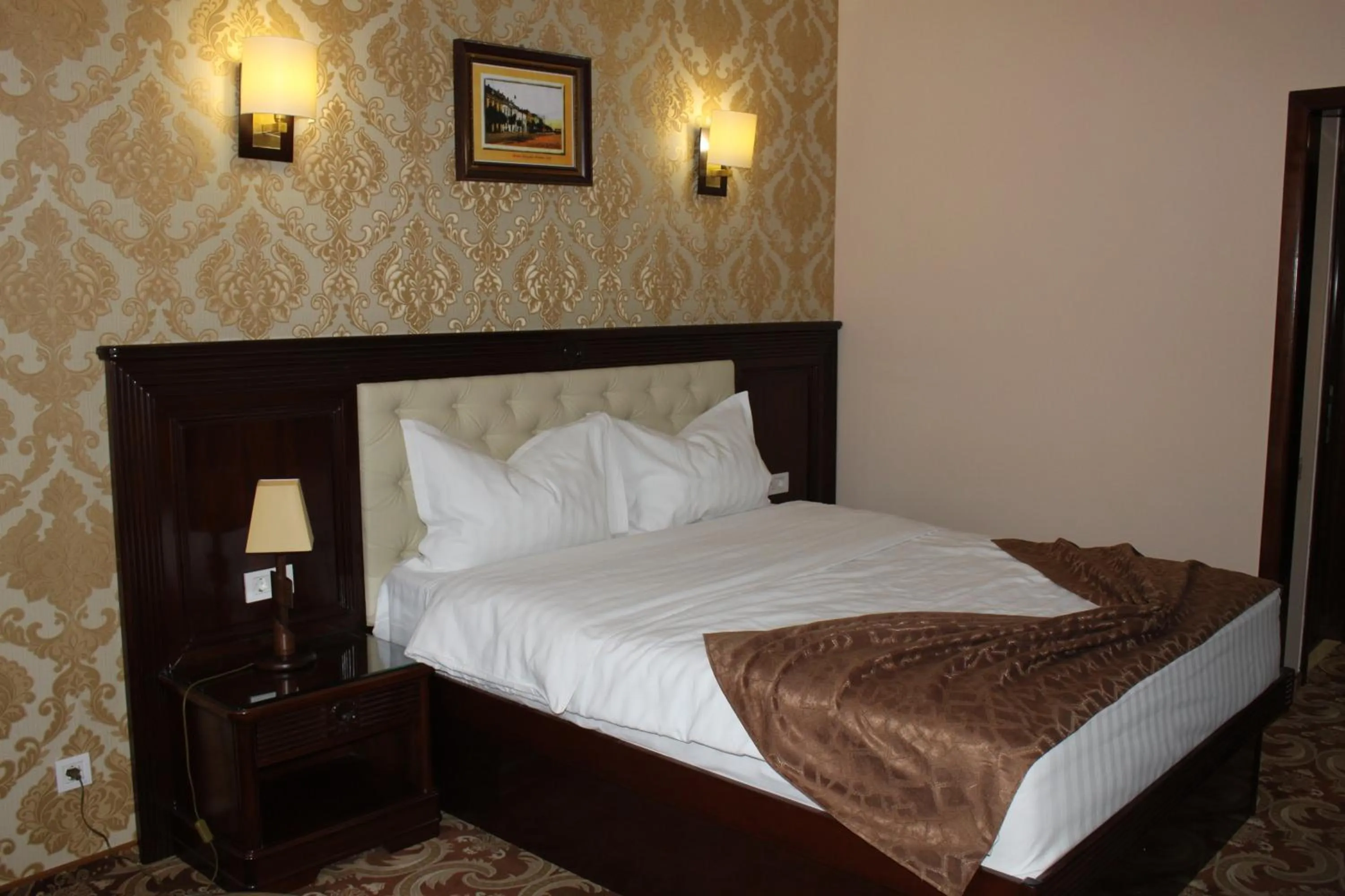 Photo of the whole room, Bed in Grand Hotel Orient Braila