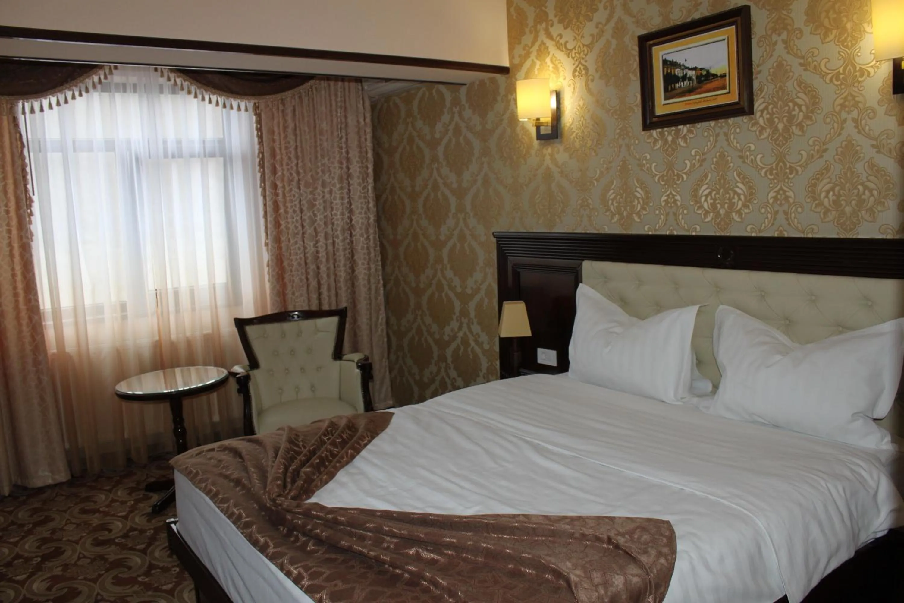 Day, Bed in Grand Hotel Orient Braila