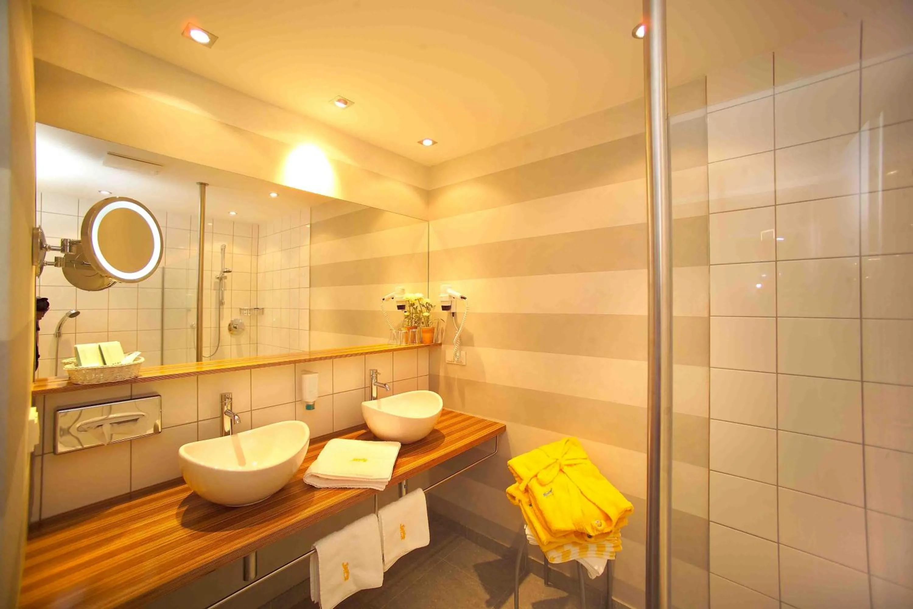 Bathroom in Seehotel Engstler