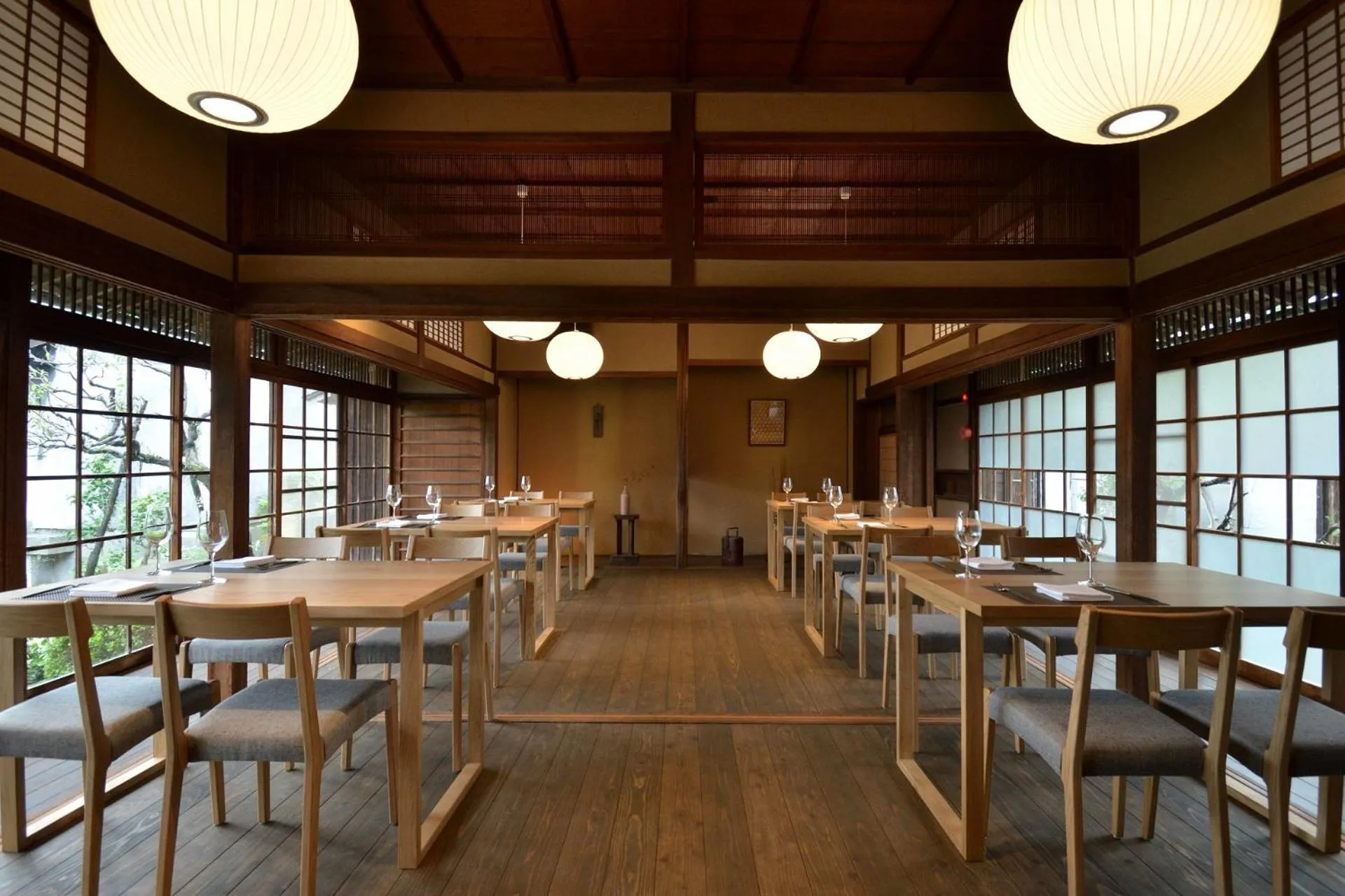 Restaurant/places to eat in HOTEL CULTIA DAZAIFU
