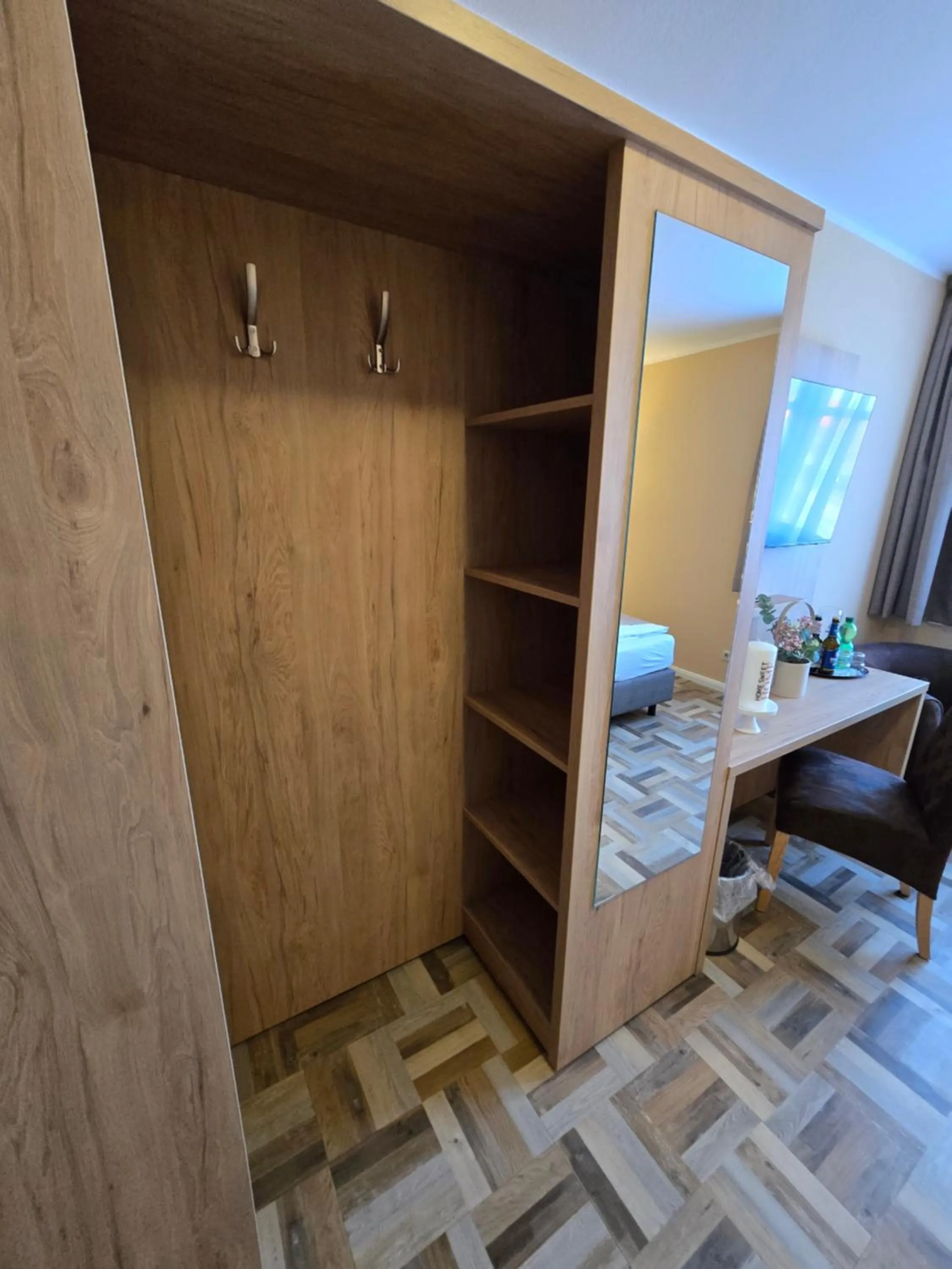 wardrobe in Landgasthaus Zander