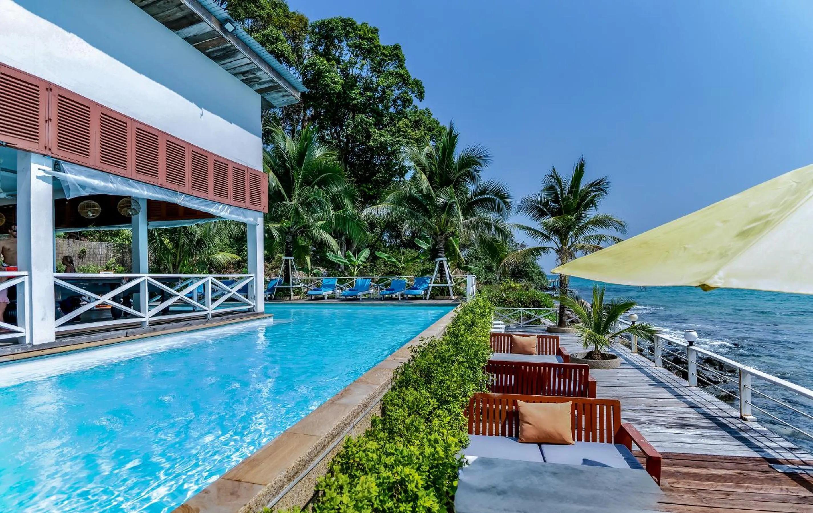 Swimming pool in One Beach Resort by EHM