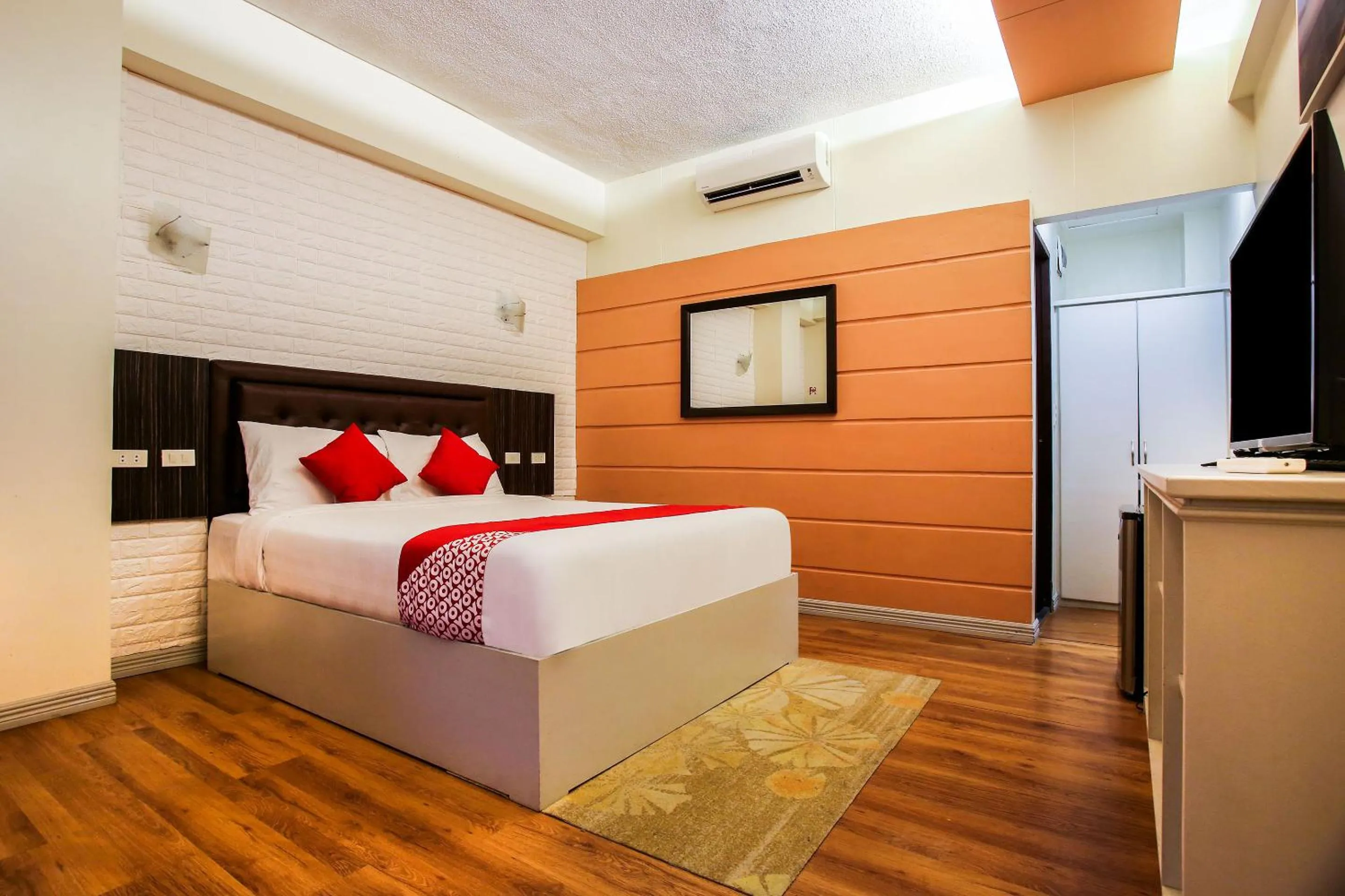 Photo of the whole room in Capital O 786 KWE Hotel and Resort.