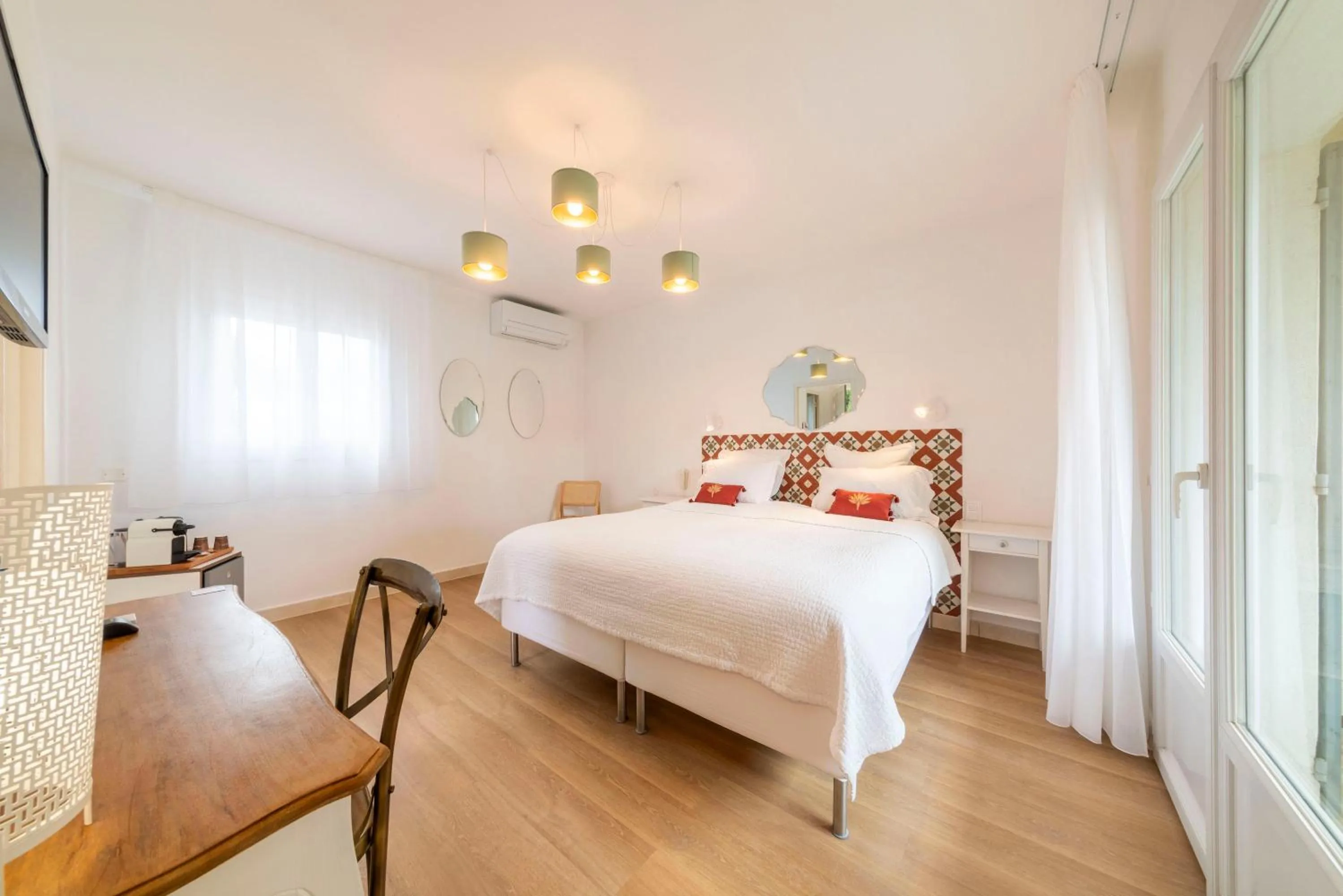 Bed in Les Capucines Saint Tropez