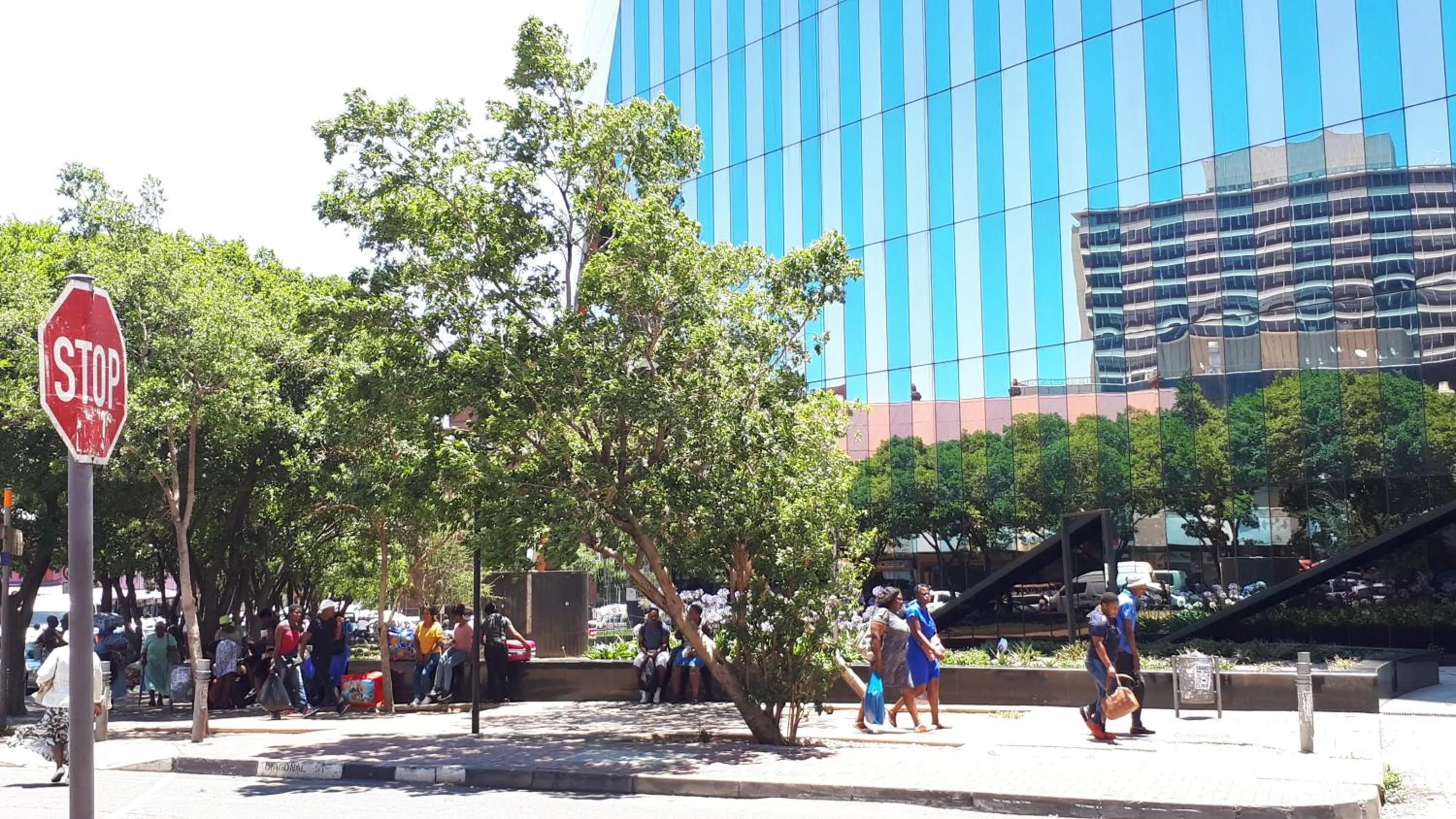 Property building in 4 on Pritchard Luxury Suites