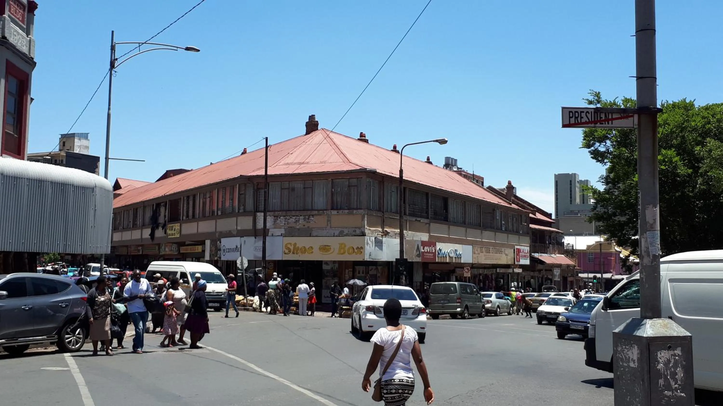 Property building in 4 on Pritchard Luxury Suites