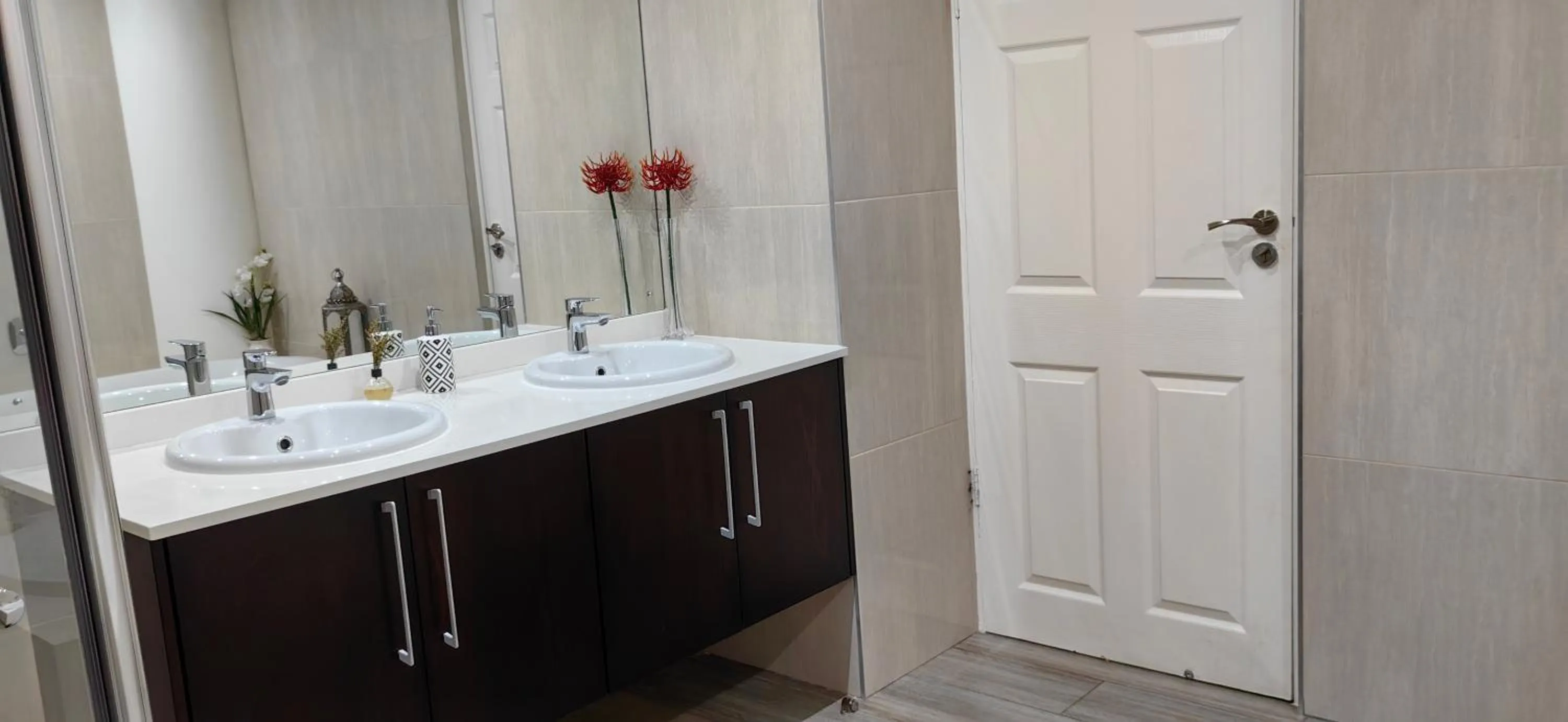 4 on Pritchard Luxury Suites