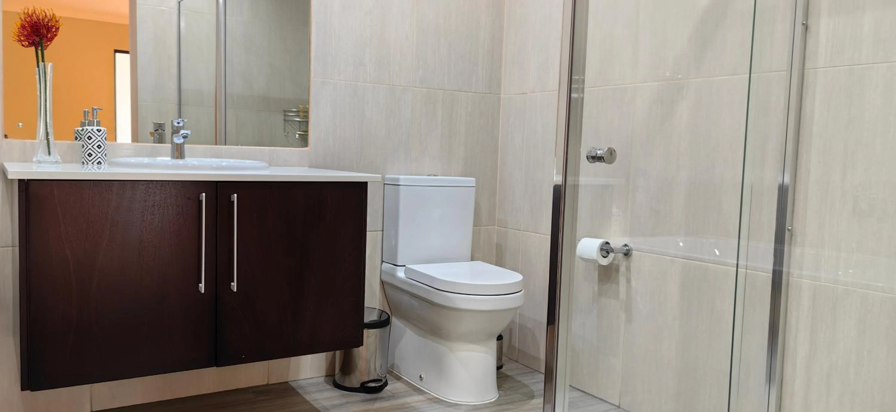 4 on Pritchard Luxury Suites