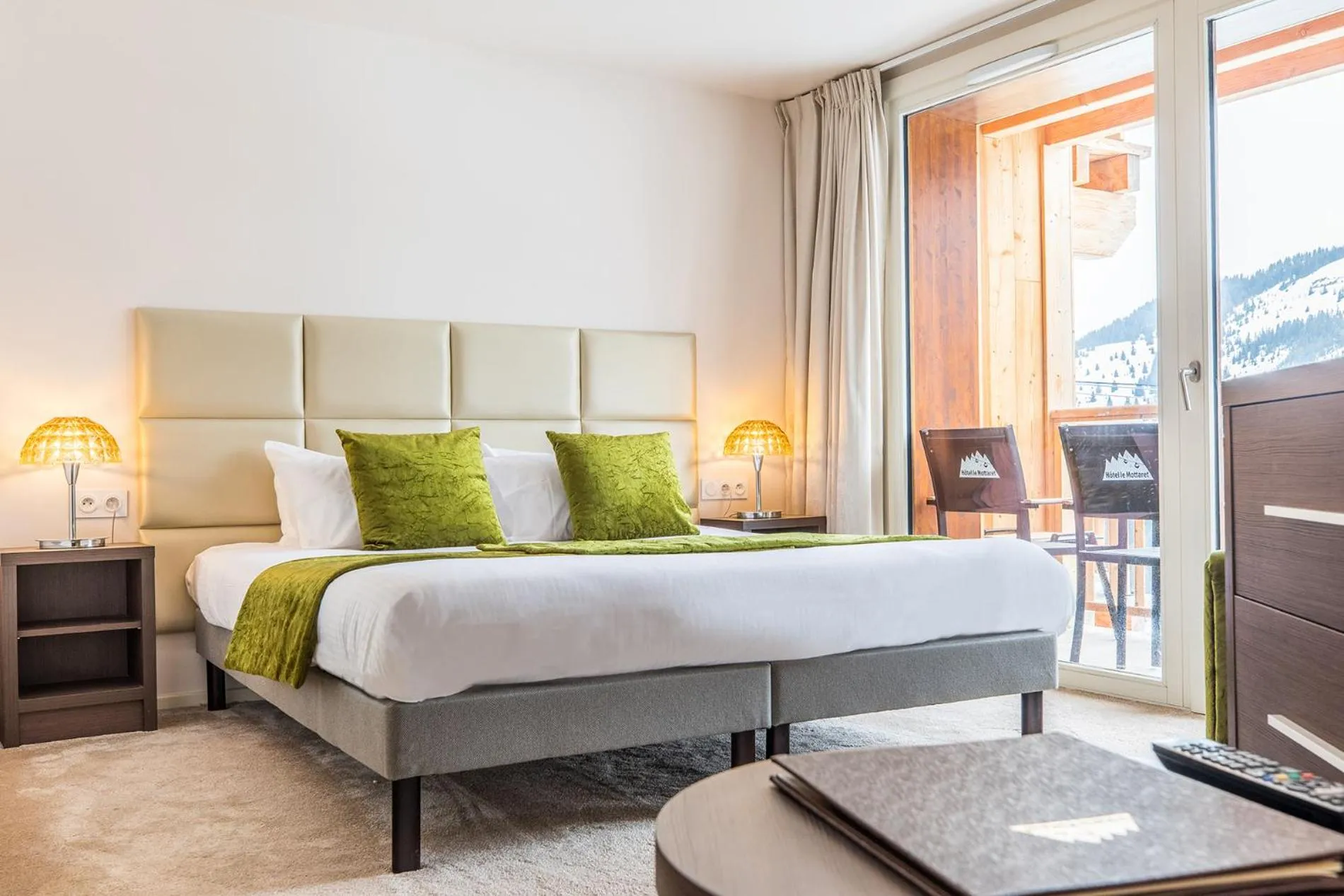 Bedroom, Bed in Madame Vacances Hôtel & Spa Le Mottaret