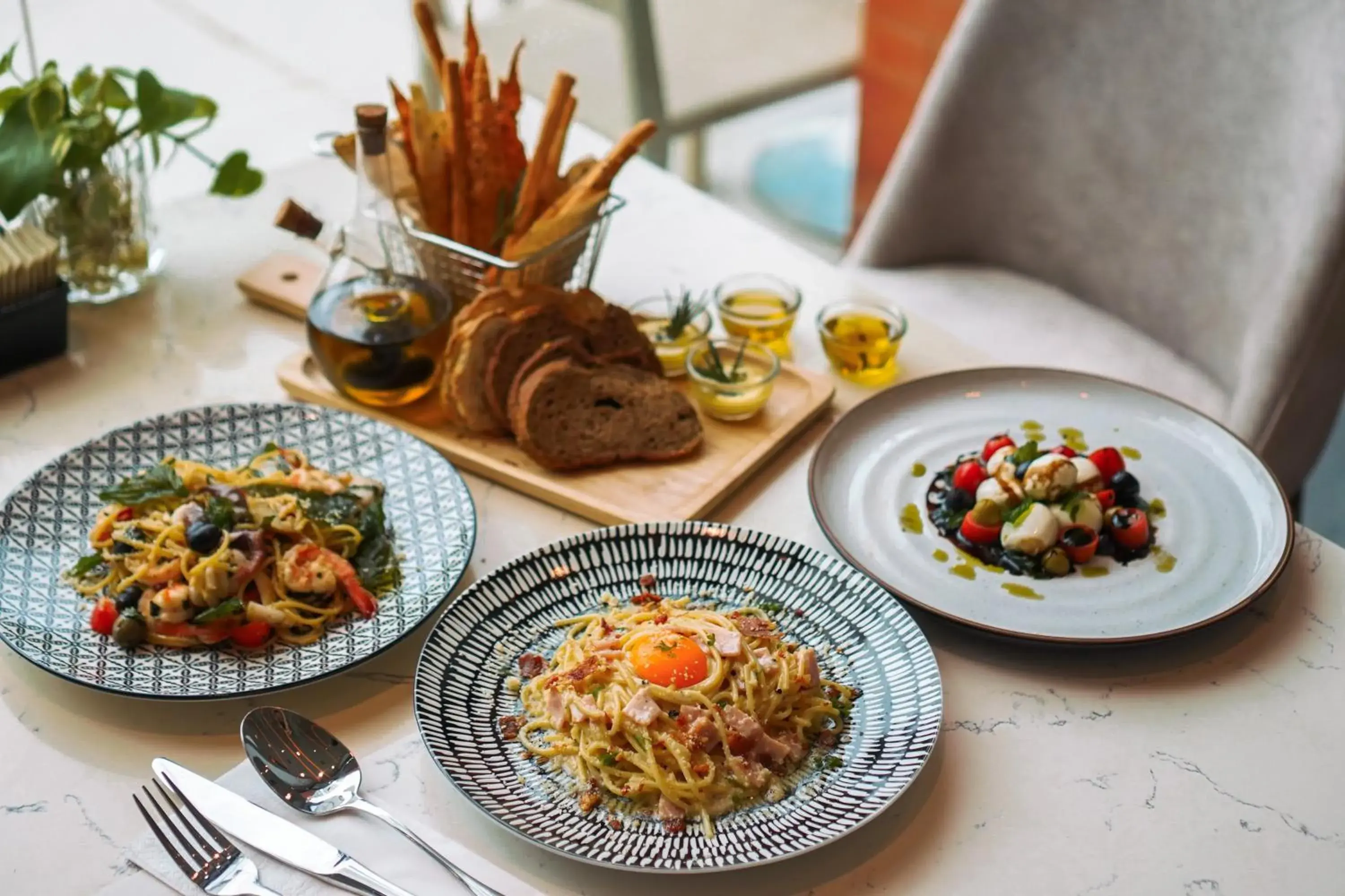 Restaurant/places to eat in Mida Grande Resort Phuket Official Account Restaurant/places to eat in Mida Grande Resort Phuket Official Account