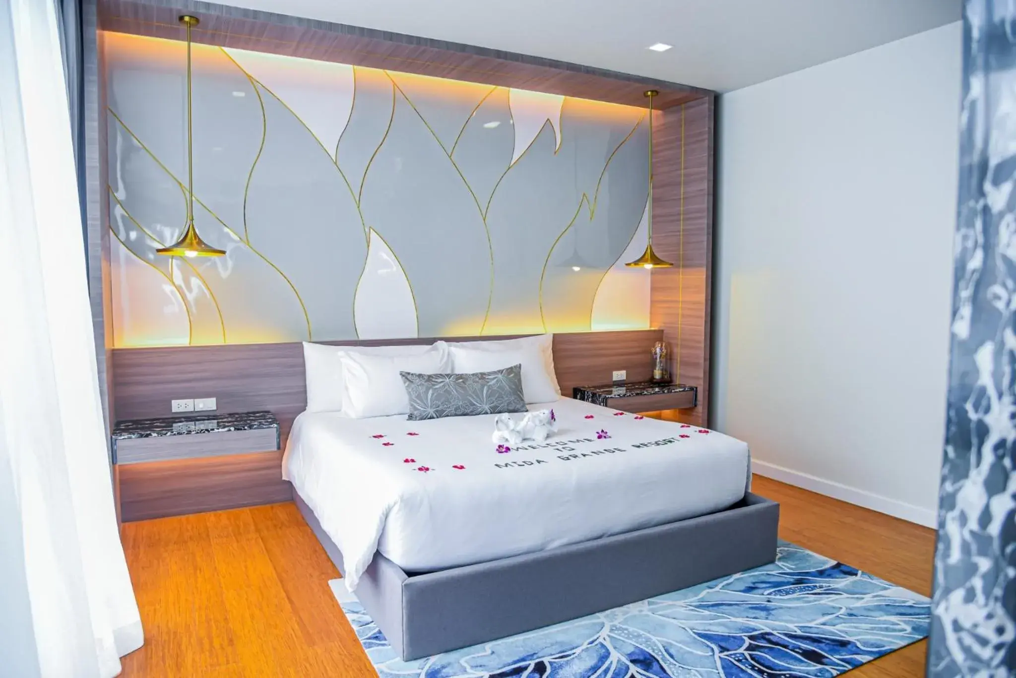 Villa with Private Pool in Mida Grande Resort Phuket Official Account Villa with Private Pool in Mida Grande Resort Phuket Official Account