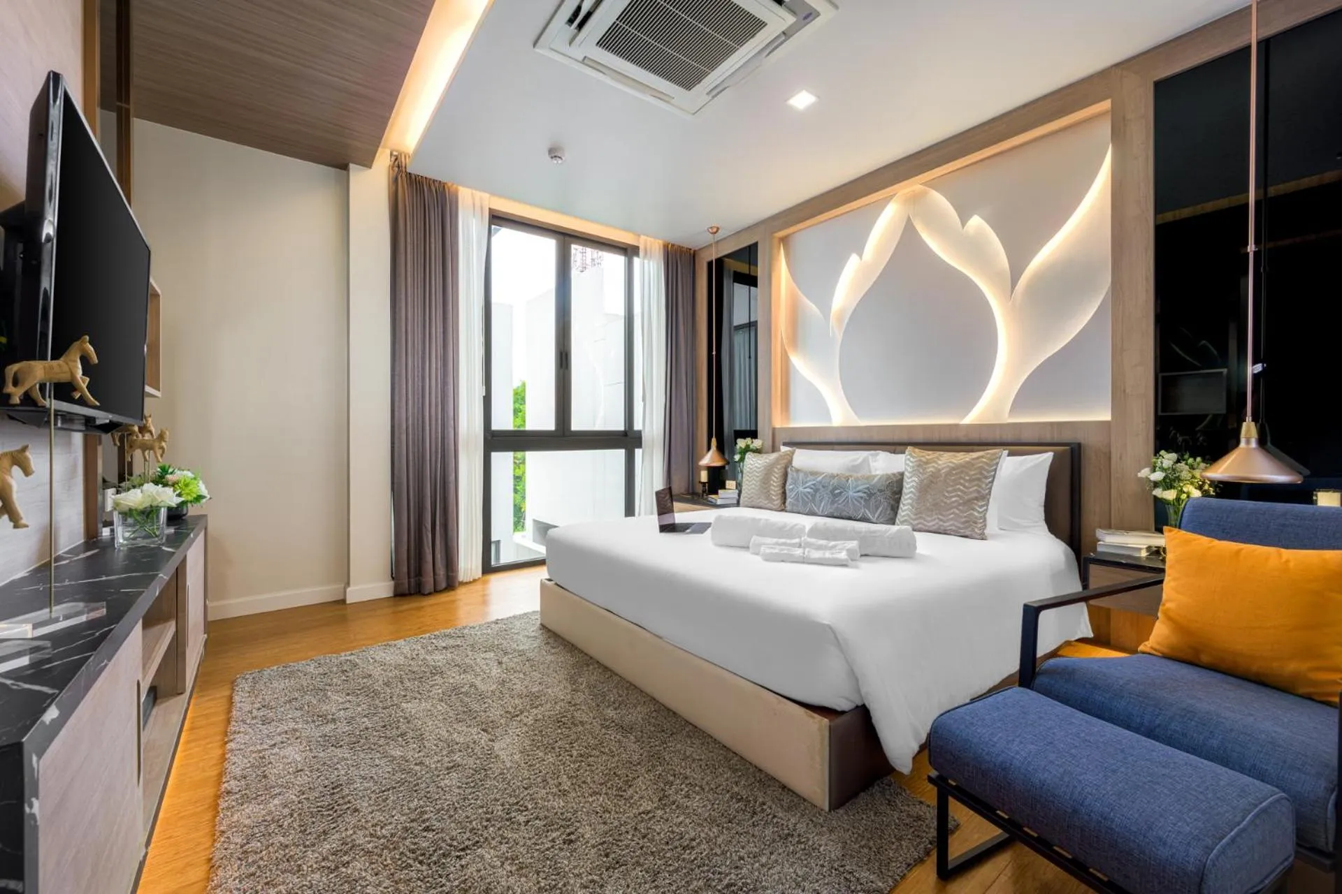 Property building, Bed in Mida Grande Resort Phuket Official Account