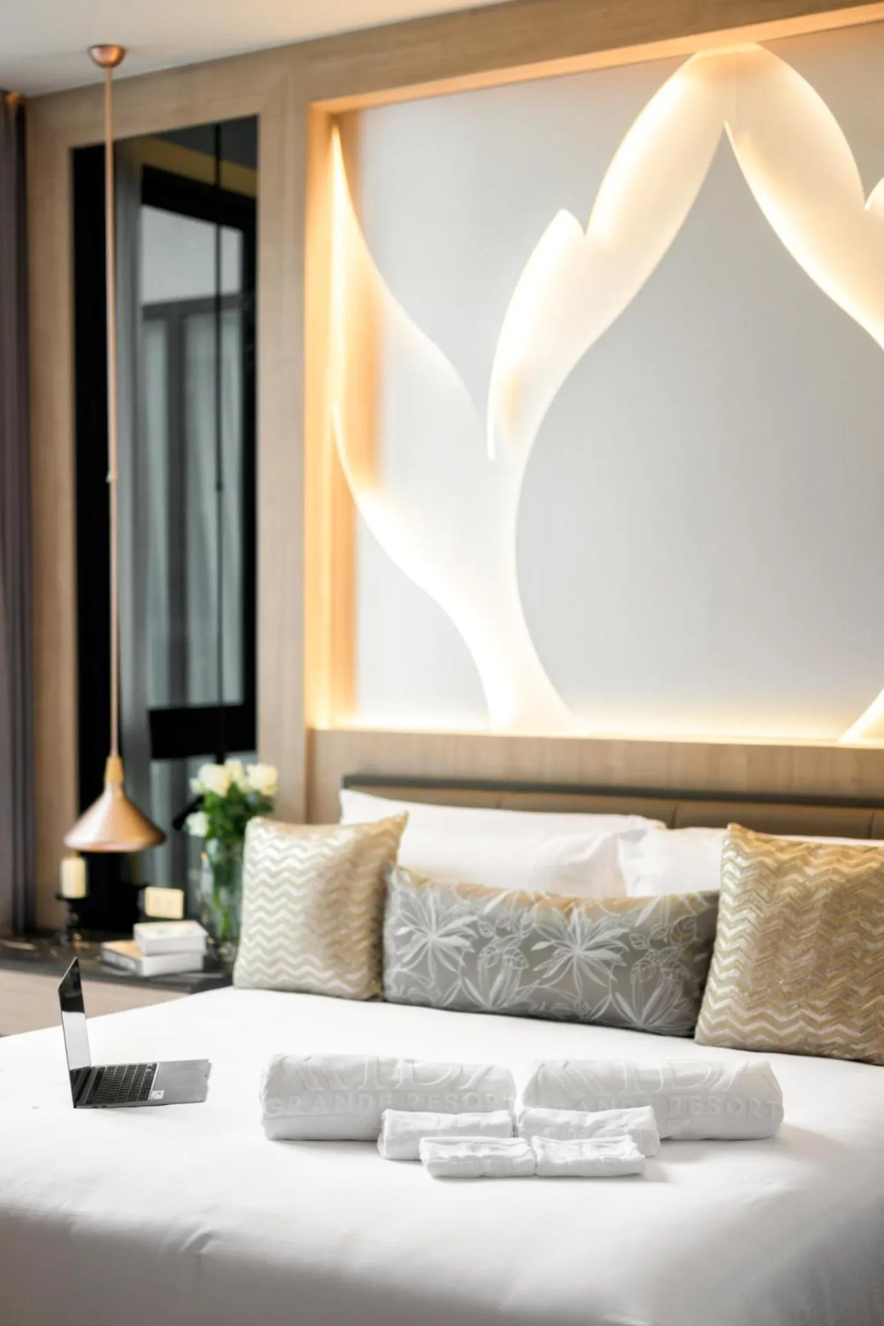 Property building, Bed in Mida Grande Resort Phuket Official Account