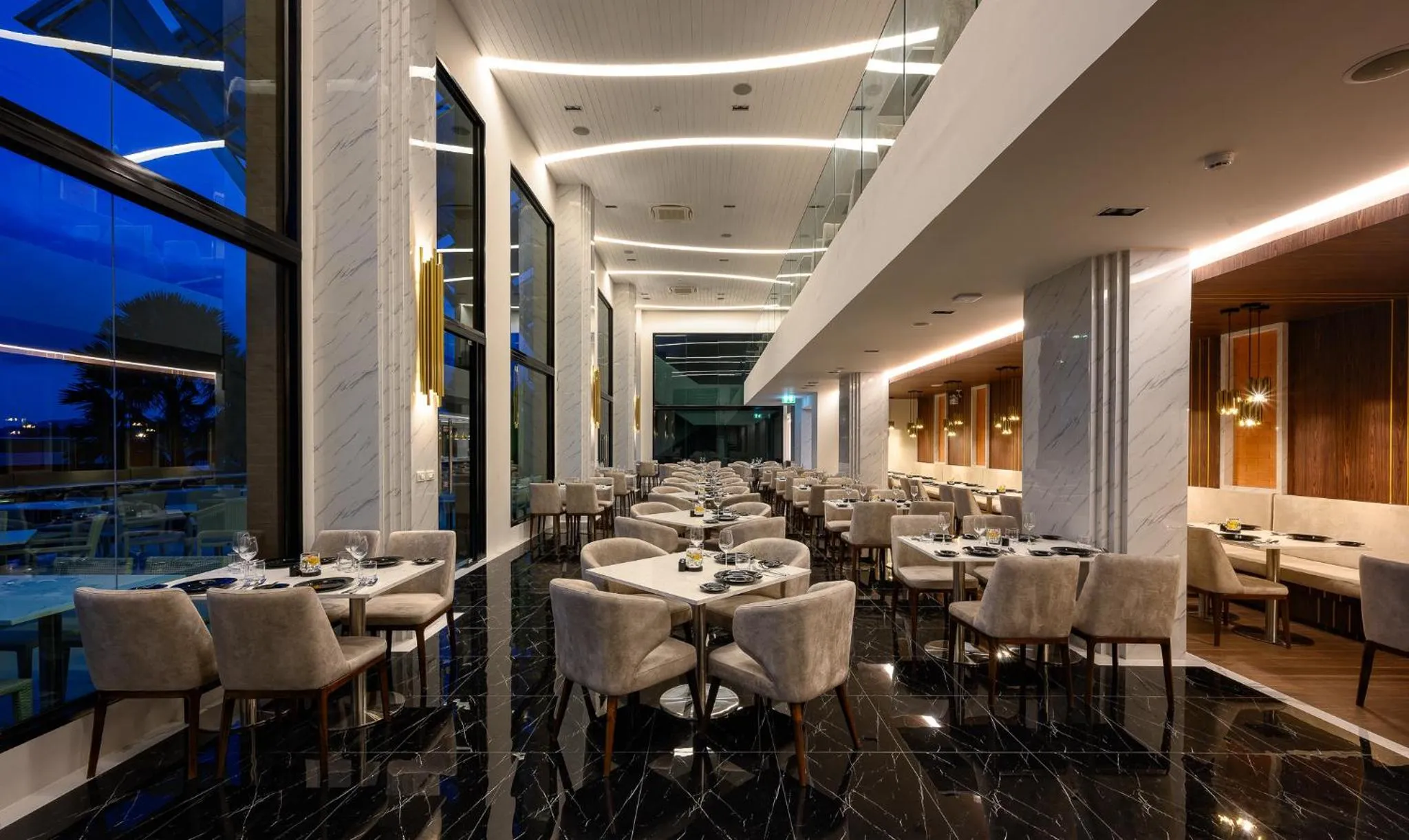 Breakfast in Mida Grande Resort Phuket Official Account