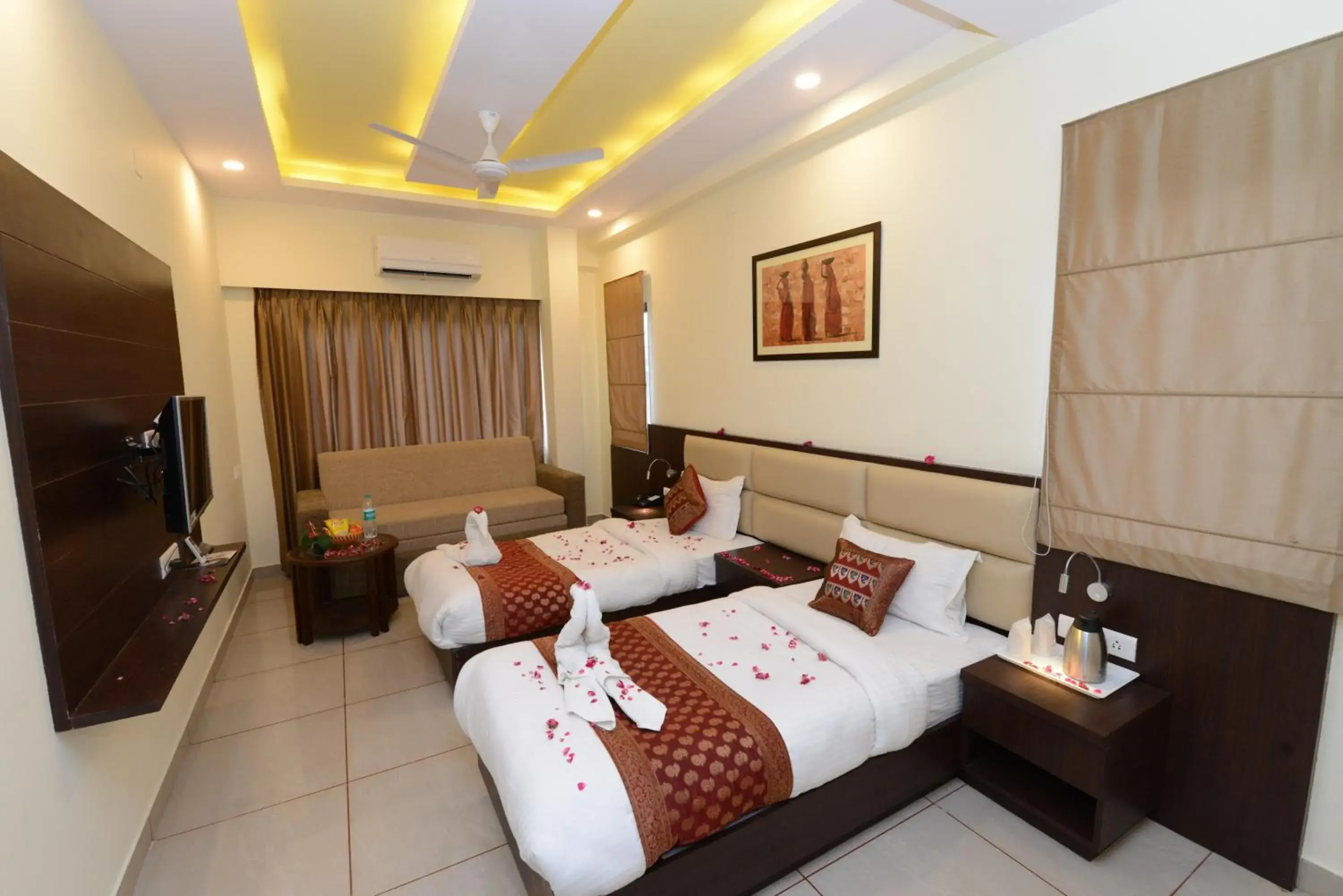 Bed in Hotel Sanobar Bed in Hotel Sanobar