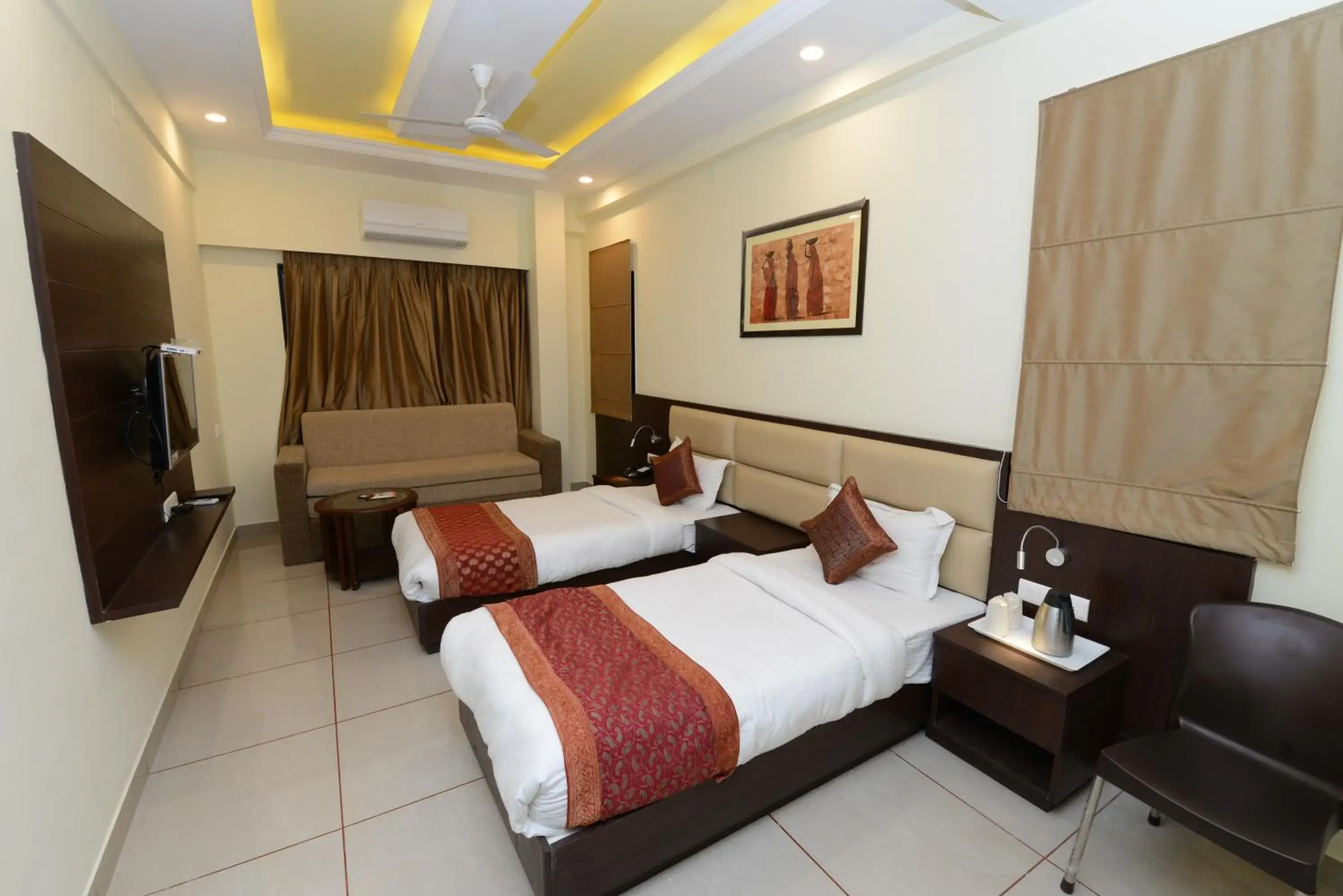 Photo of the whole room, Bed in Hotel Sanobar Photo of the whole room, Bed in Hotel Sanobar