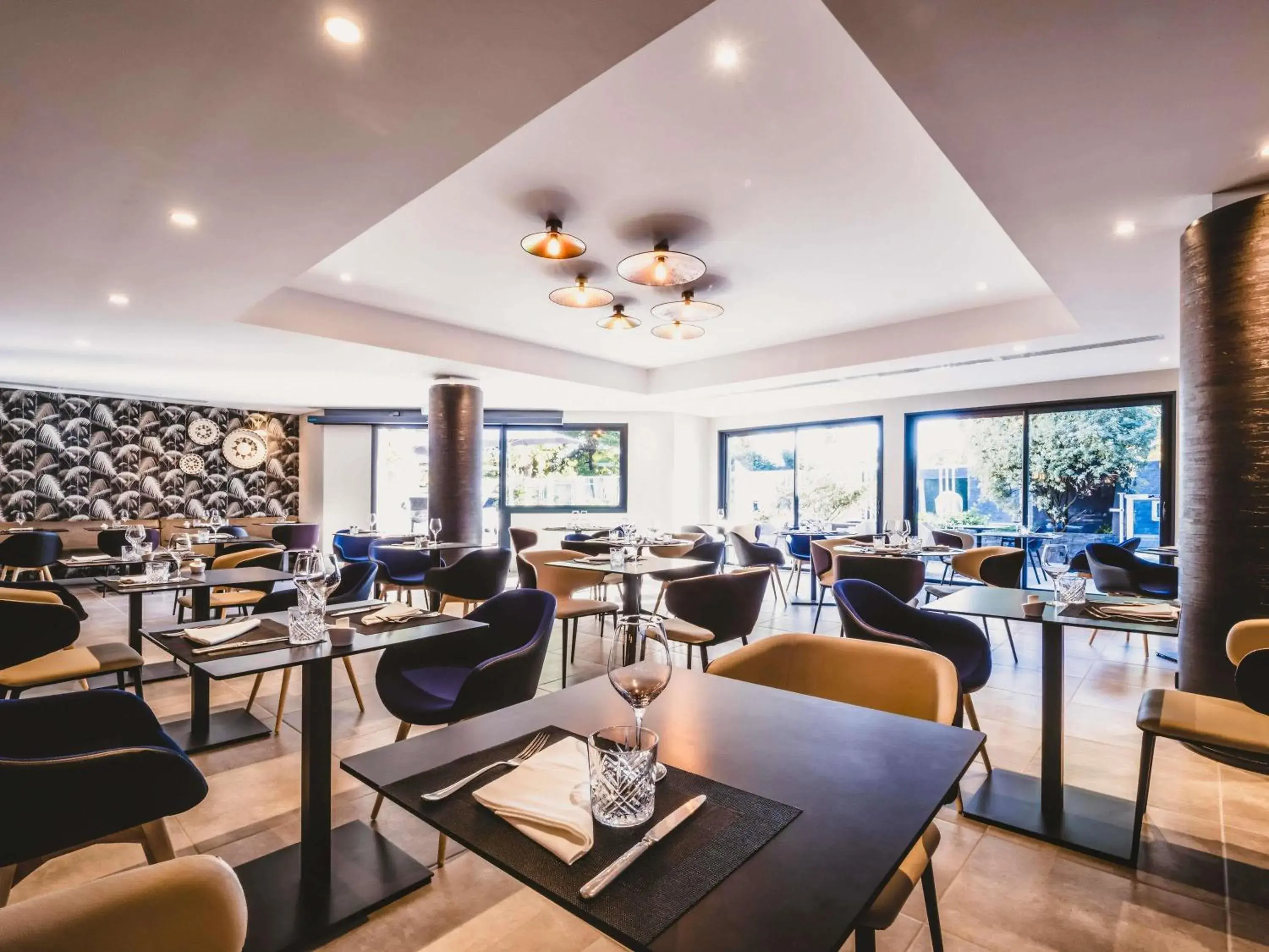 Restaurant/places to eat in Mercure Pau Palais des Sports Restaurant/places to eat in Mercure Pau Palais des Sports