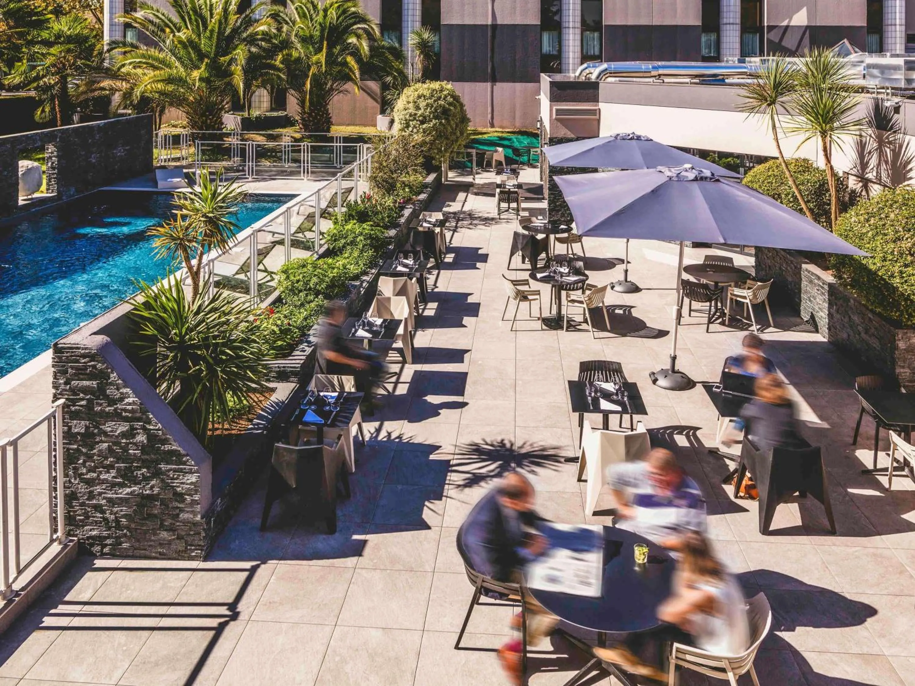 Lounge or bar in Mercure Pau Palais des Sports