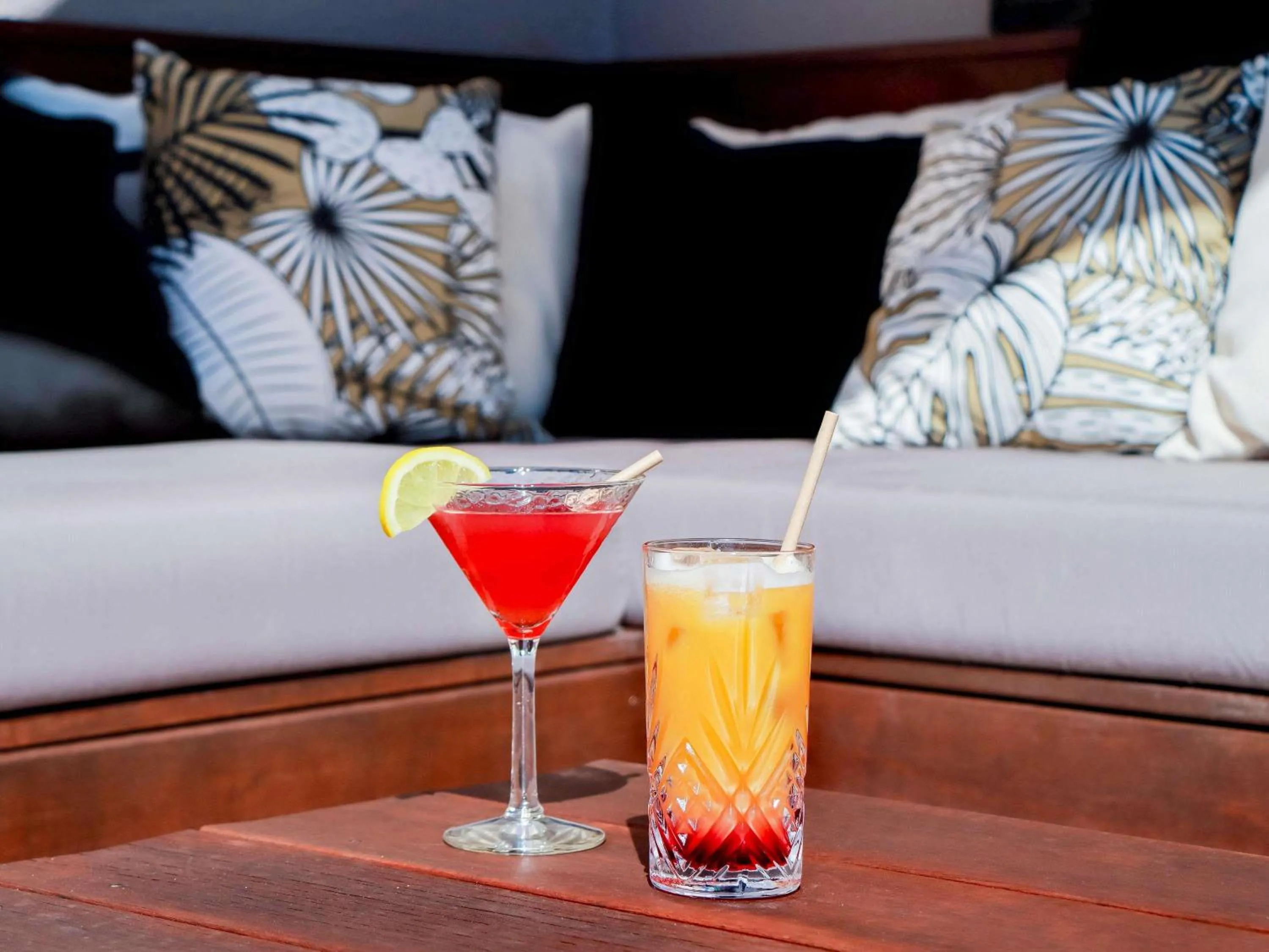 Lounge or bar in Mercure Pau Palais des Sports