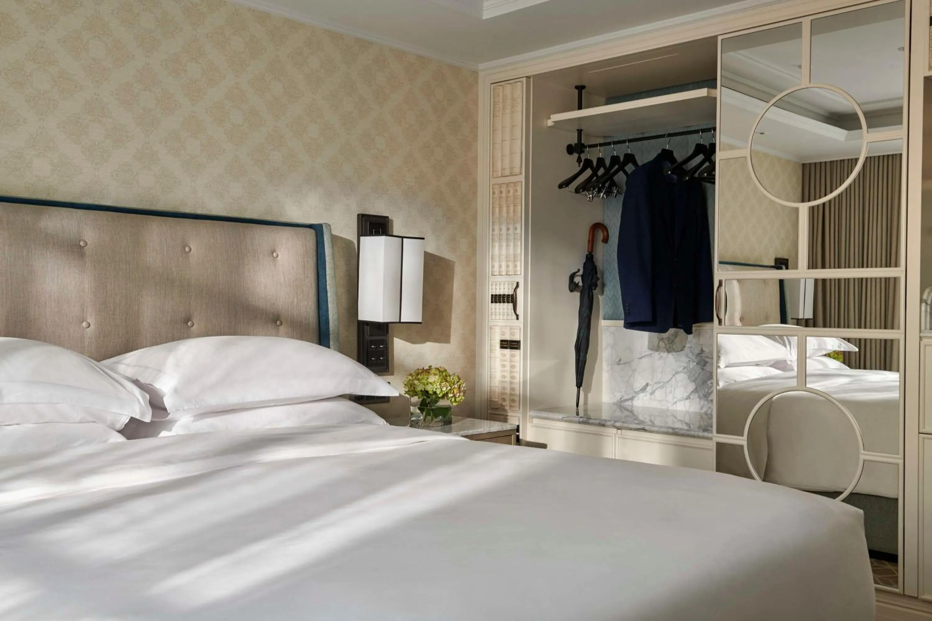 Bedroom, Bed in Great Scotland Yard Hotel, part of Hyatt