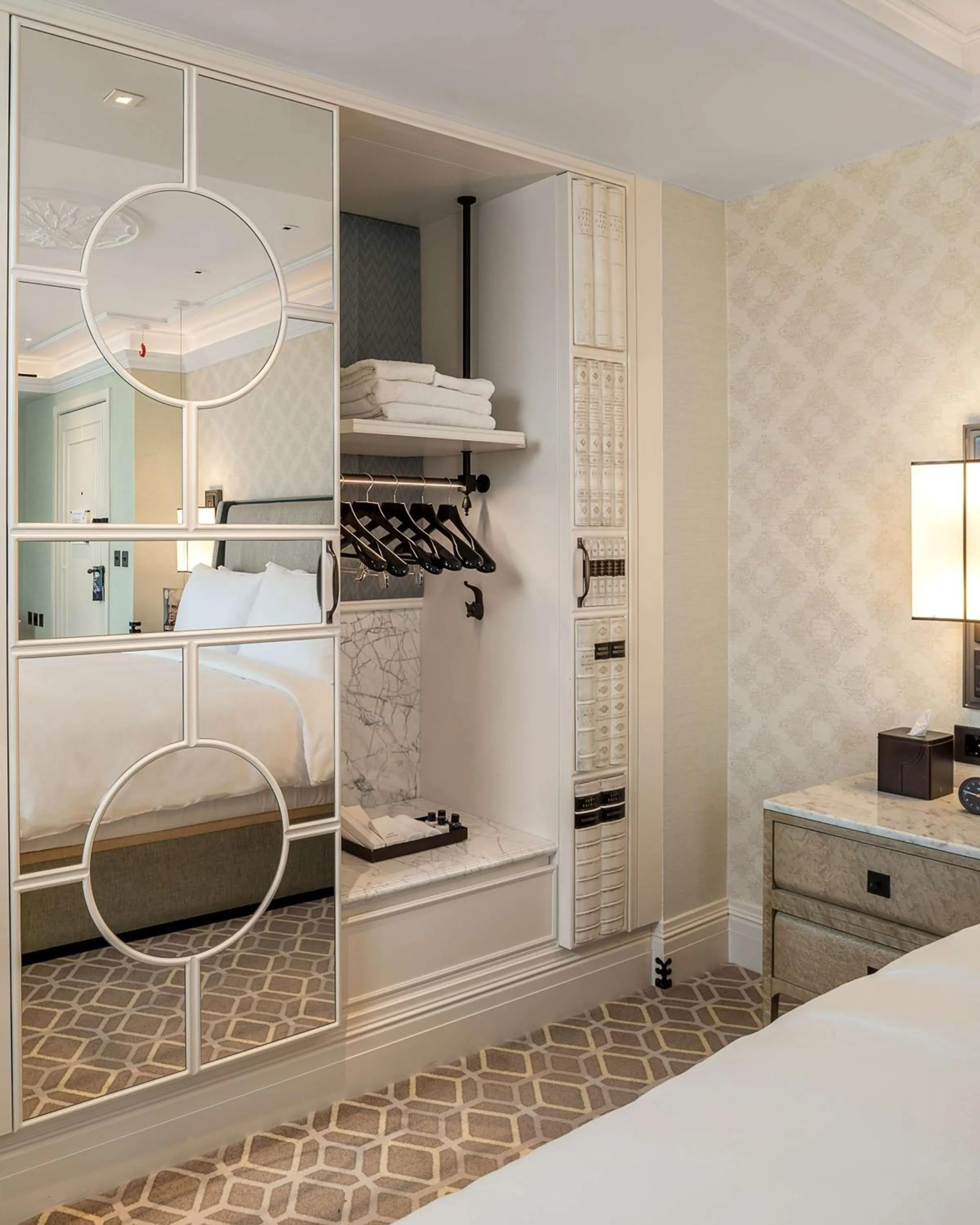 Bedroom, Bed in Great Scotland Yard Hotel, part of Hyatt