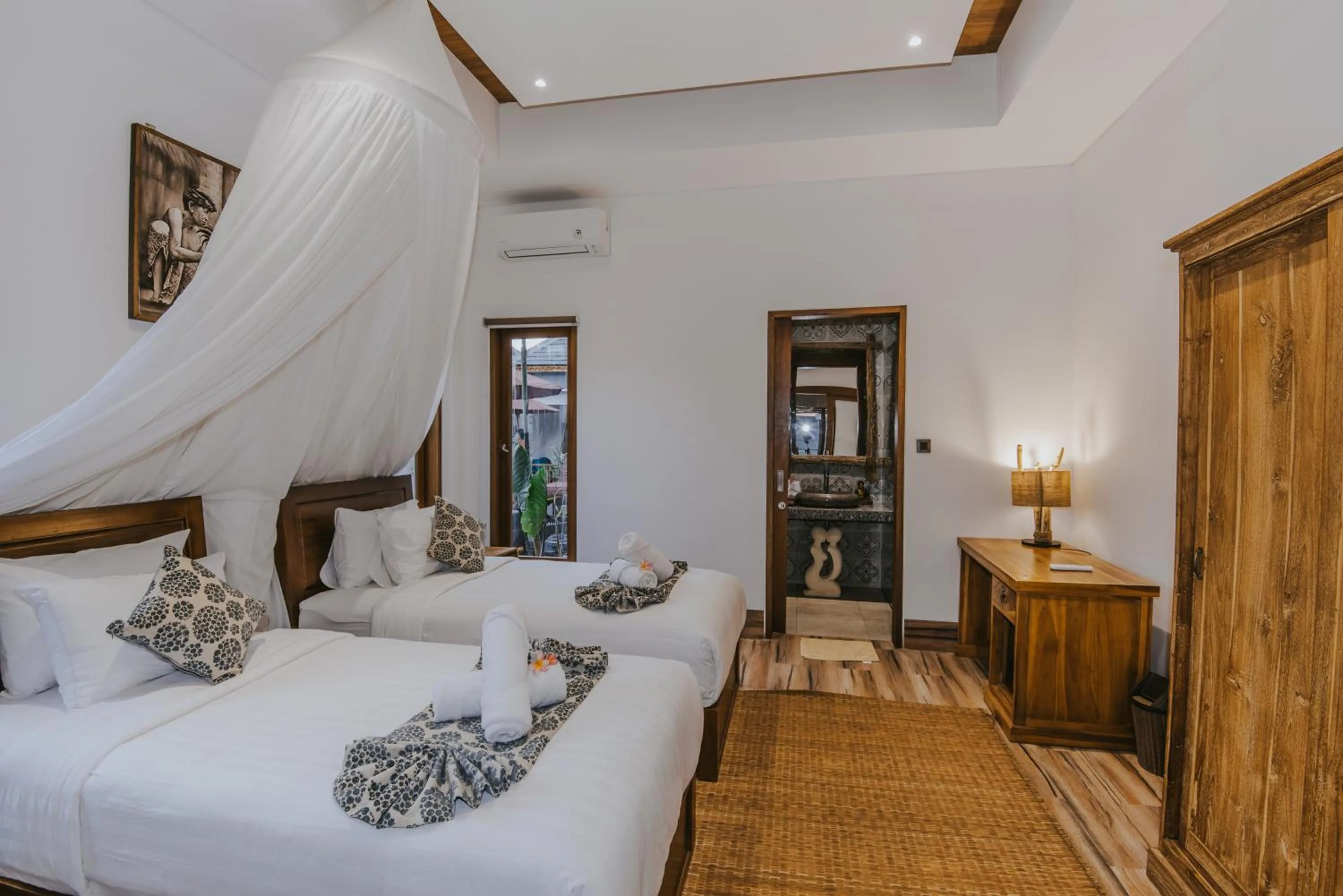 Bed in LGood Lembongan Island Villas