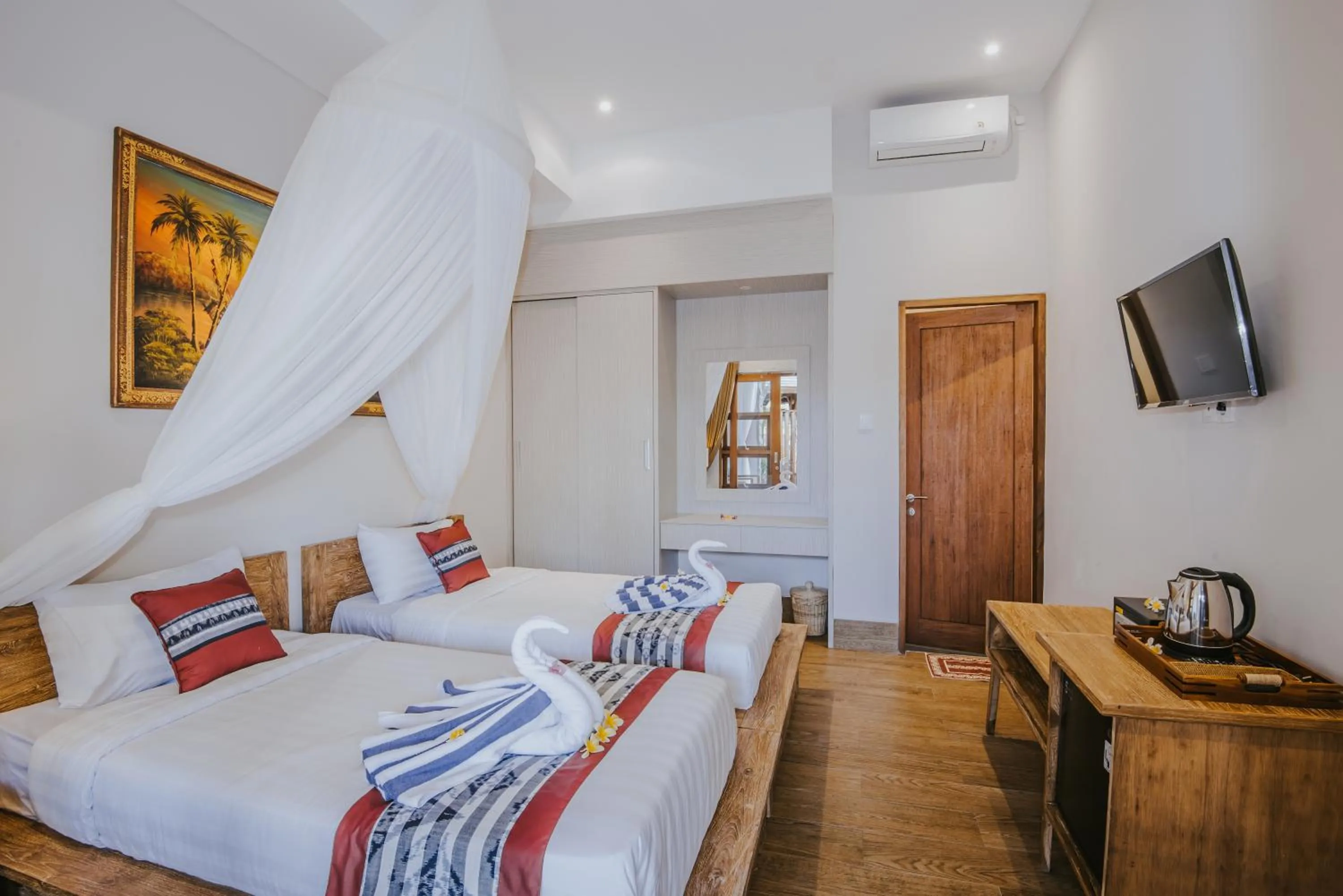 Bed in LGood Lembongan Island Villas