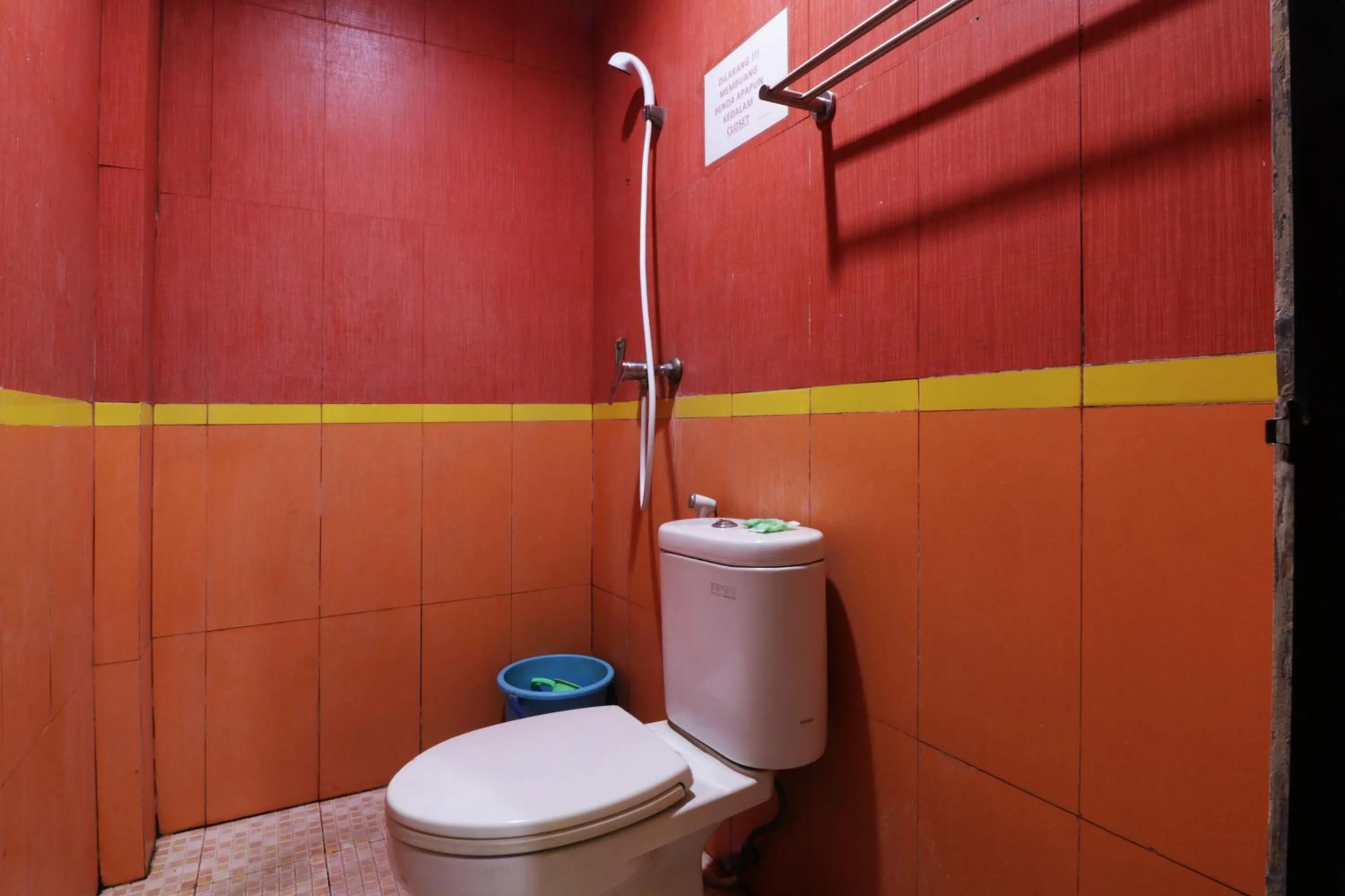 Bathroom in Penginapan Marsya Prima Syariah