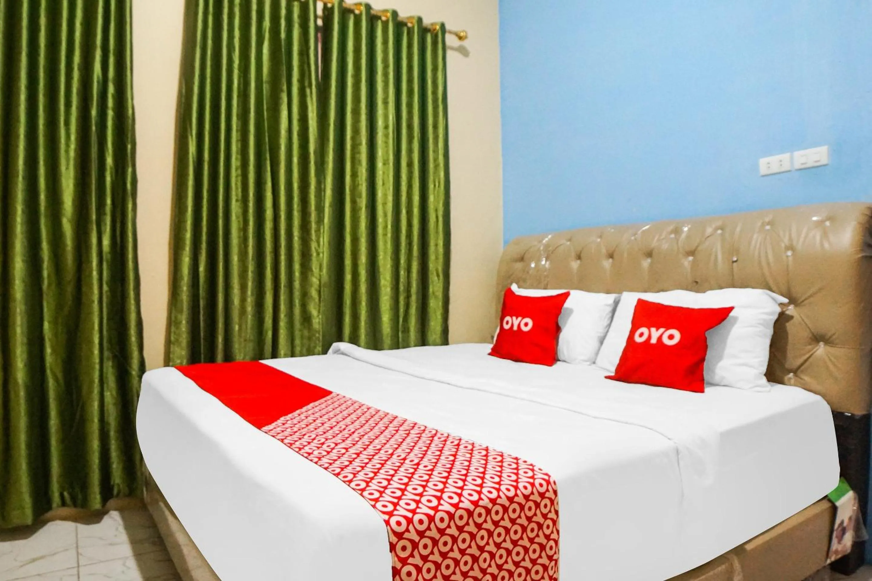 Bedroom, Bed in Hotel O Sky Residence Mawar