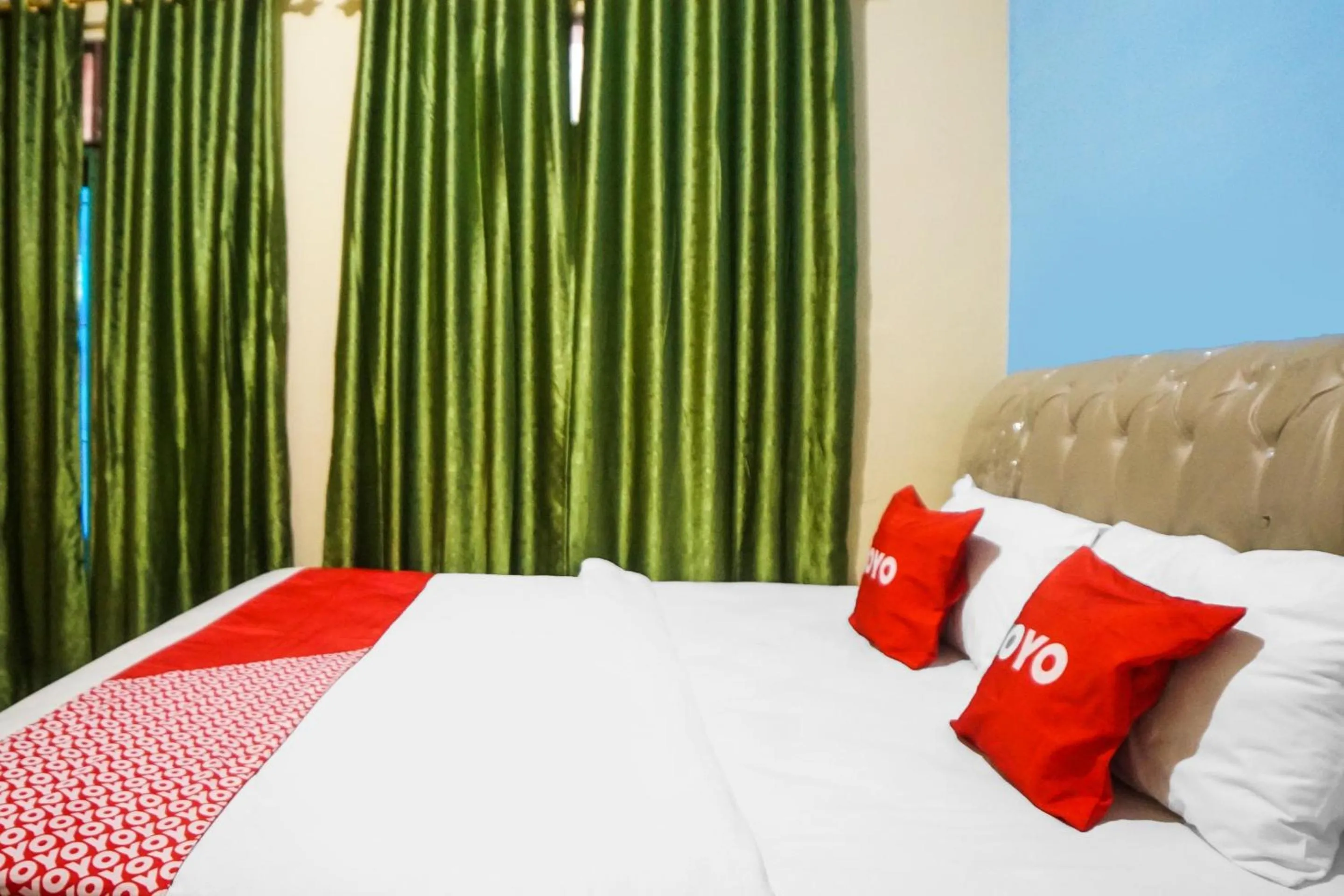 Bedroom, Bed in Hotel O Sky Residence Mawar