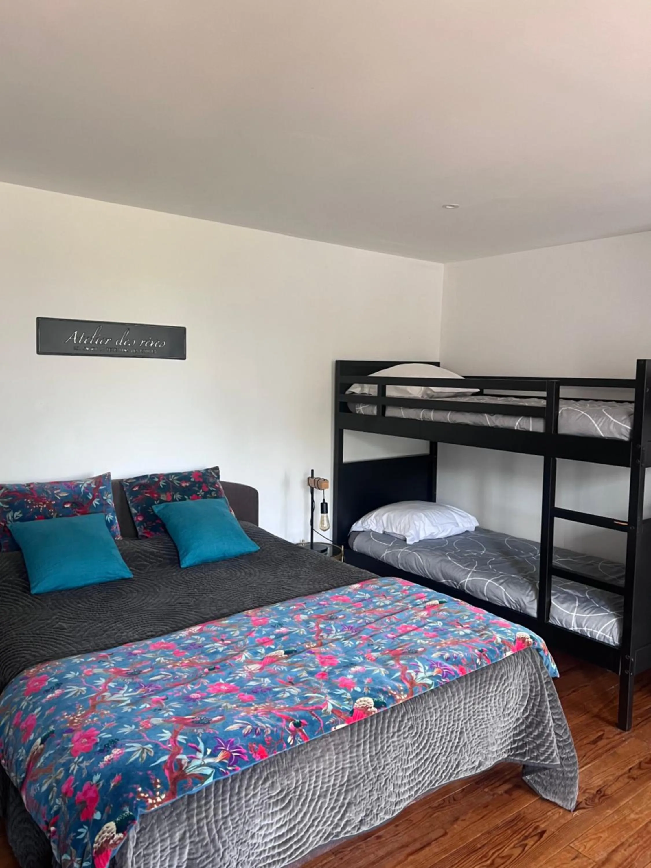 Bed in l'Orangerie de La Pontête