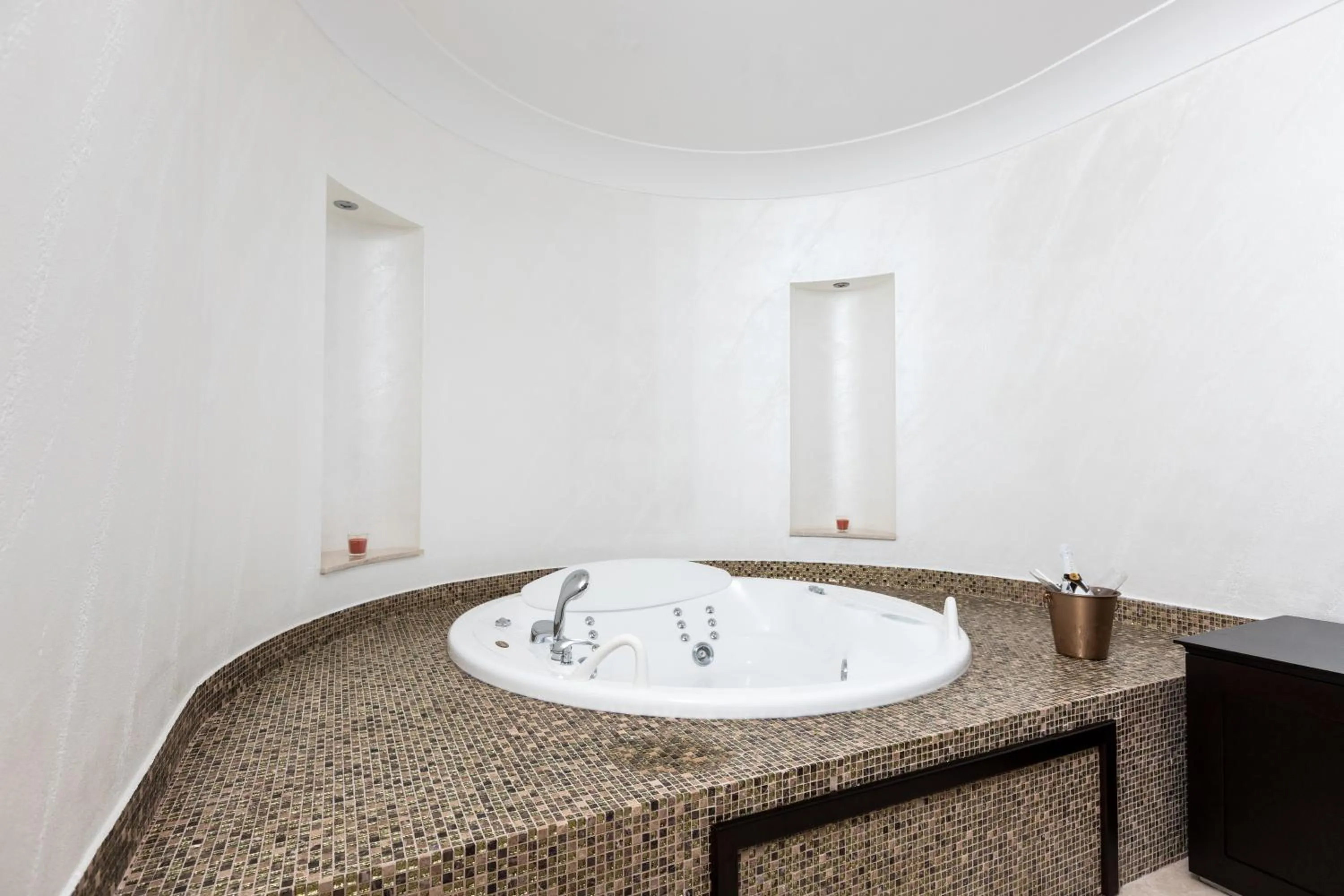 Bath in GARNI HOTEL AMI