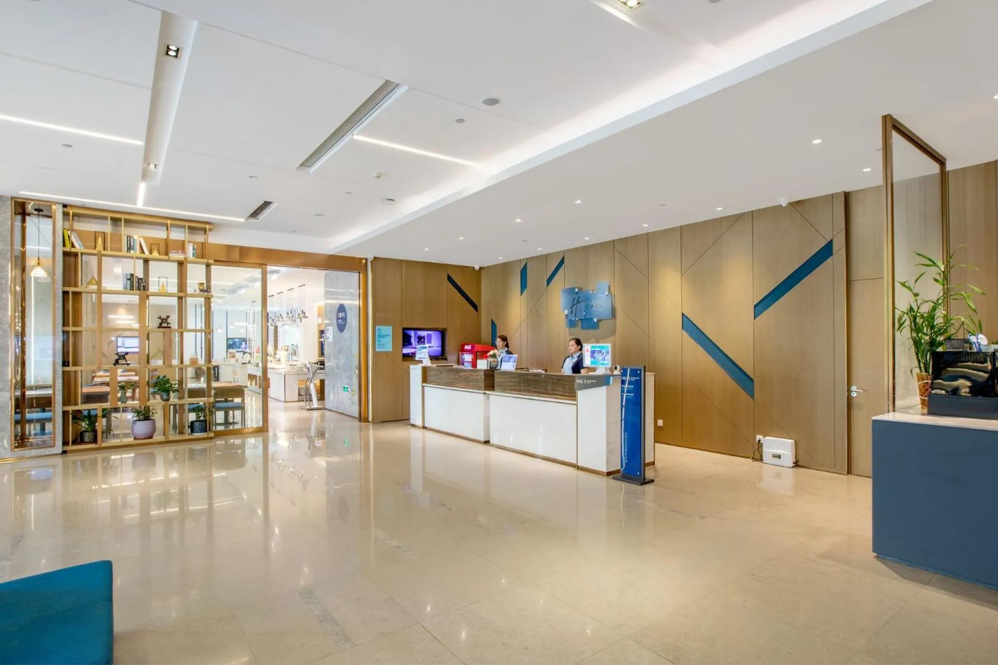 Property building in Holiday Inn Express Changzhou Xinbei by IHG