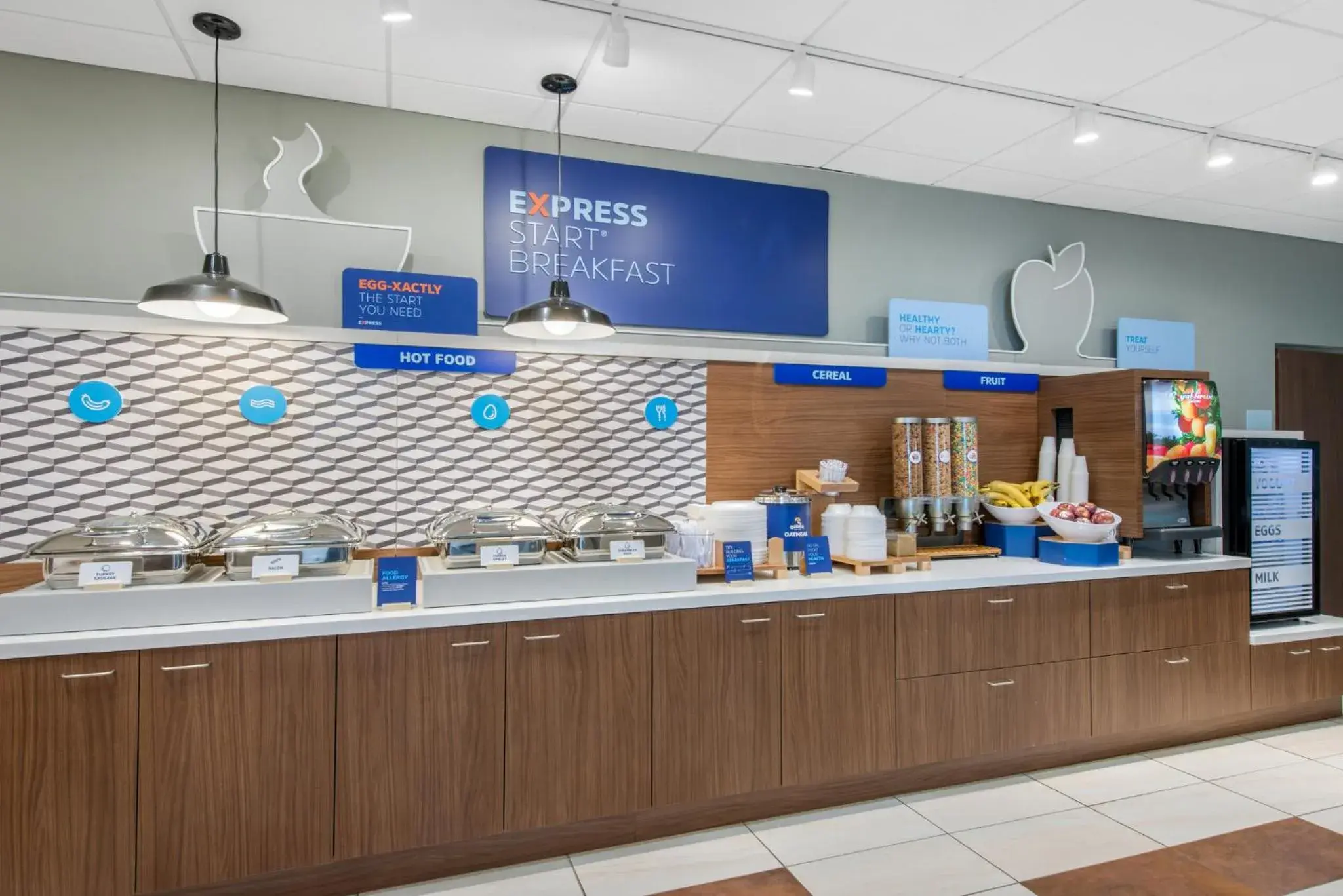 Breakfast in Holiday Inn Express & Suites - Ruskin by IHG Breakfast in Holiday Inn Express & Suites - Ruskin by IHG