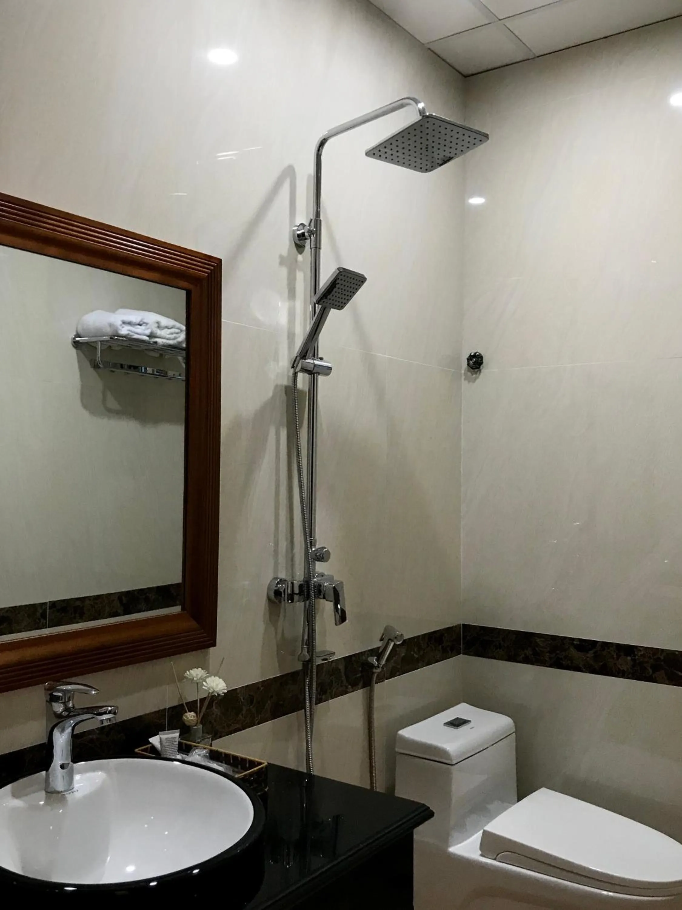 Bình Minh Riverside Hotel